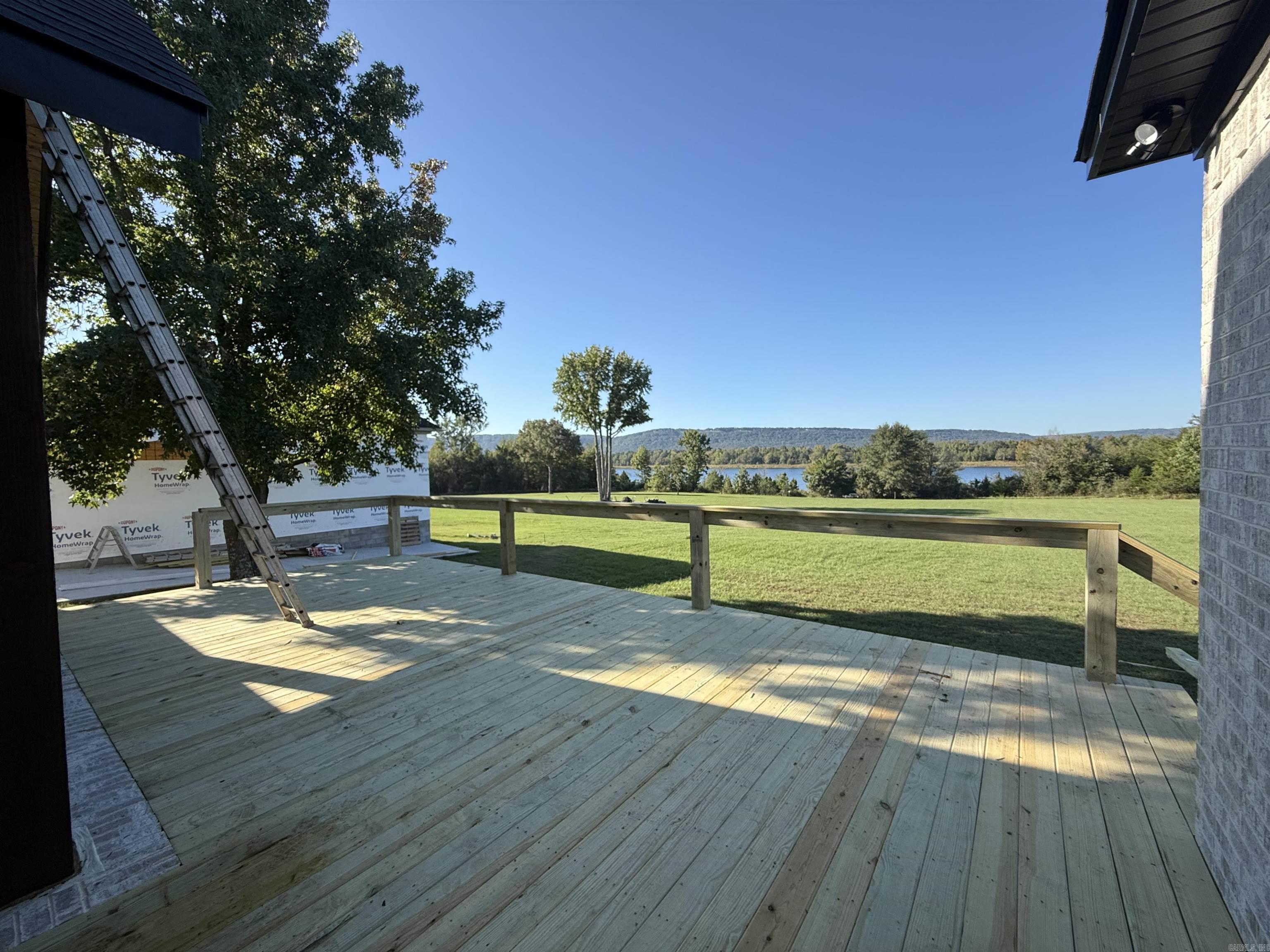 LANDING AT EMERALD ISLE - LAKE - Residential