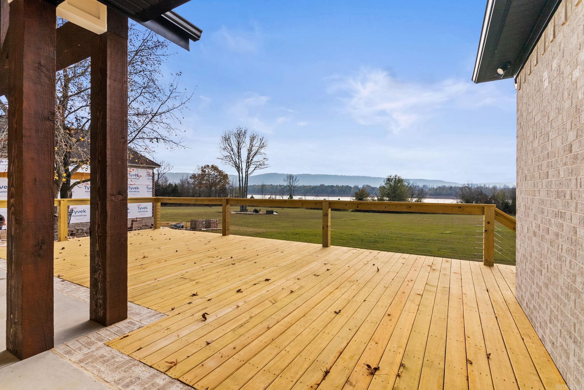 LANDING AT EMERALD ISLE - LAKE - Residential