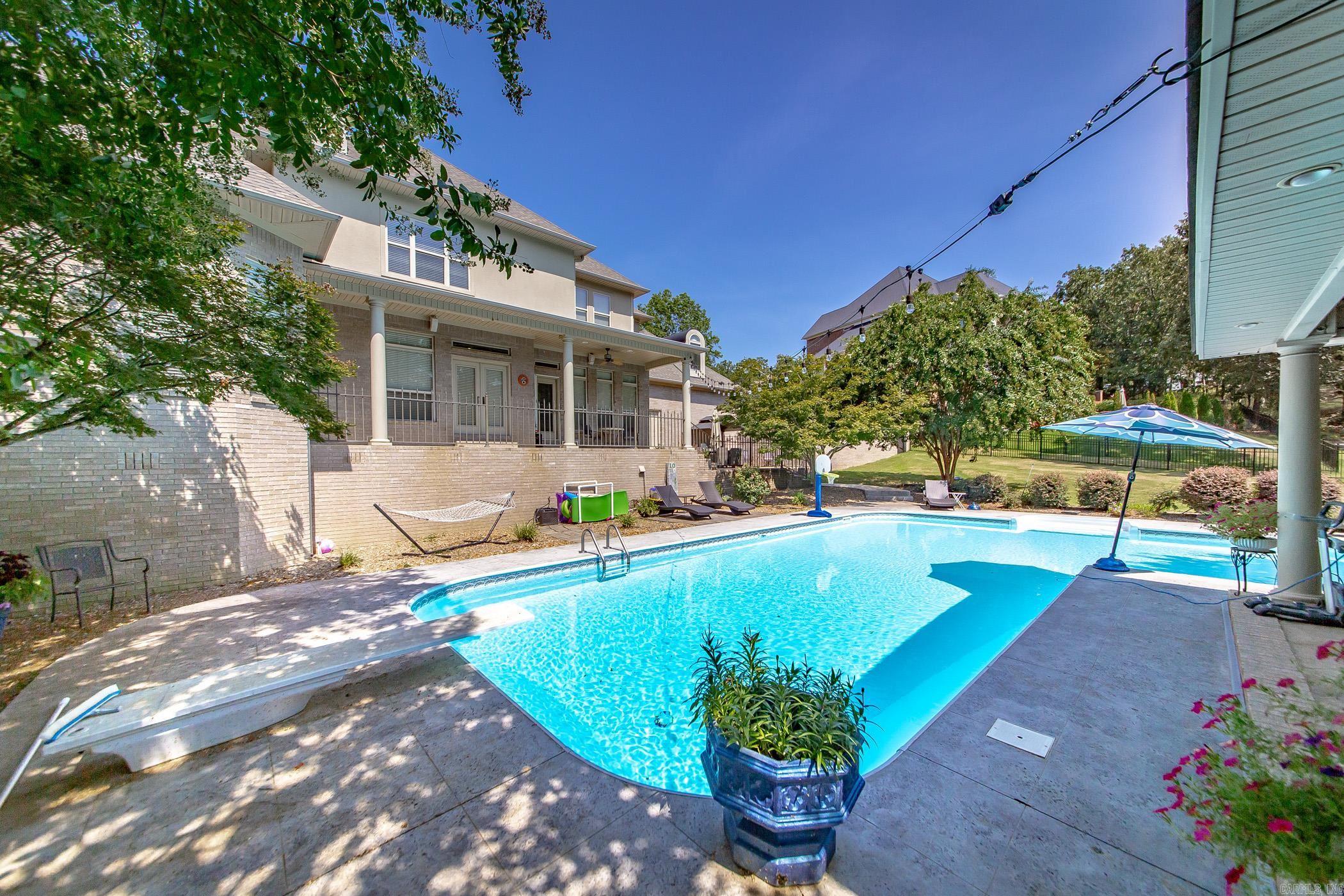 GREYSTONE - Residential