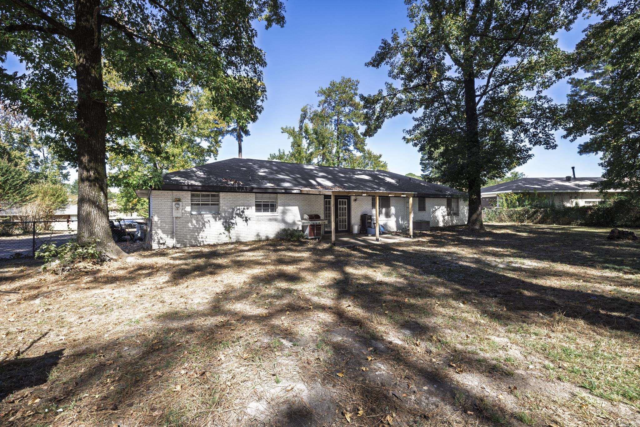 LEEWOOD ADDN - Residential