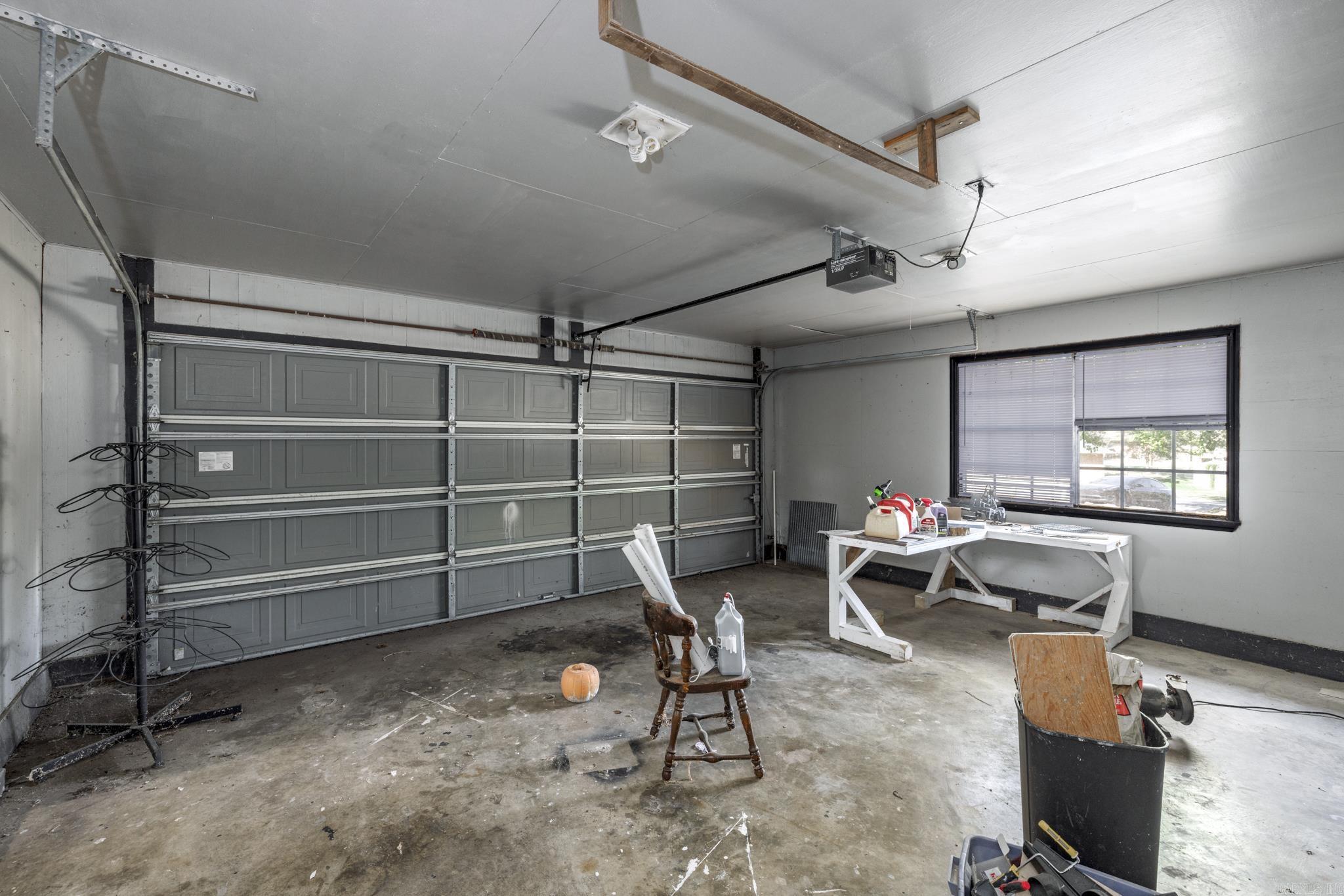 LEEWOOD ADDN - Residential