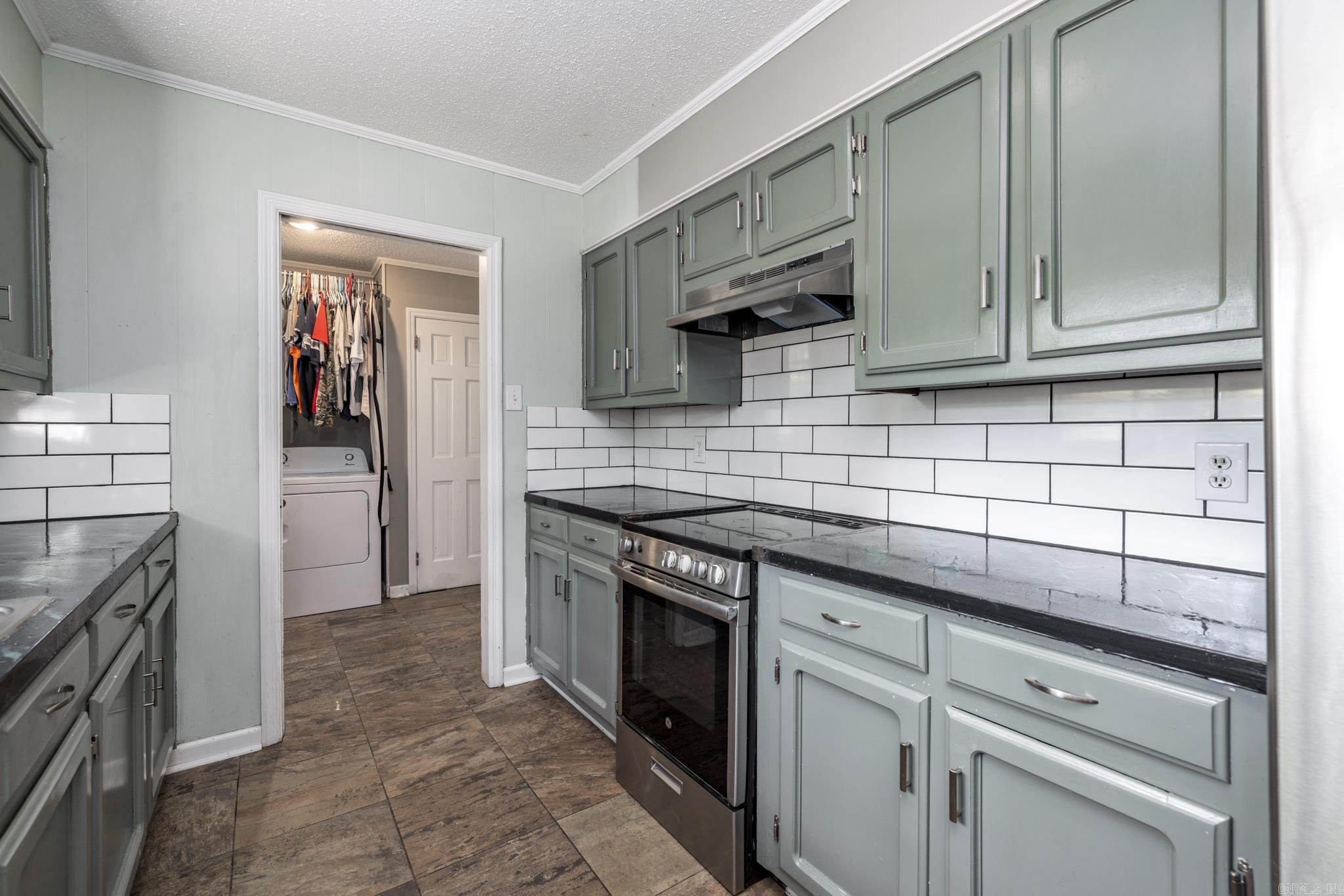 LEEWOOD ADDN - Residential