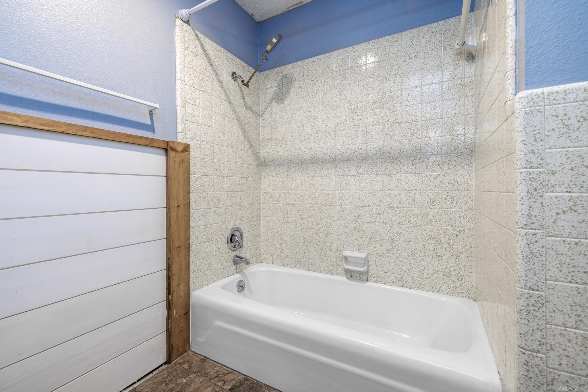 LEEWOOD ADDN - Residential