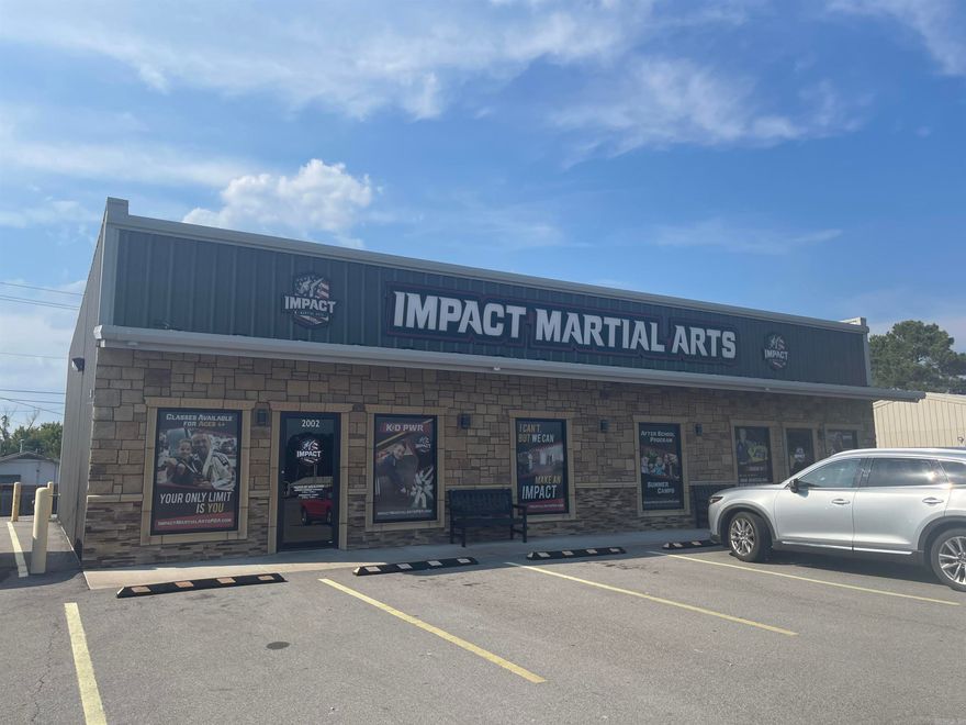 AUCTION TO BE HELD ON OCTOBER 25, 2024 AT NOON AT 39 HWY 64 IN BEEBE. Income producing property. Property is designed for two tenants, but currently has one.