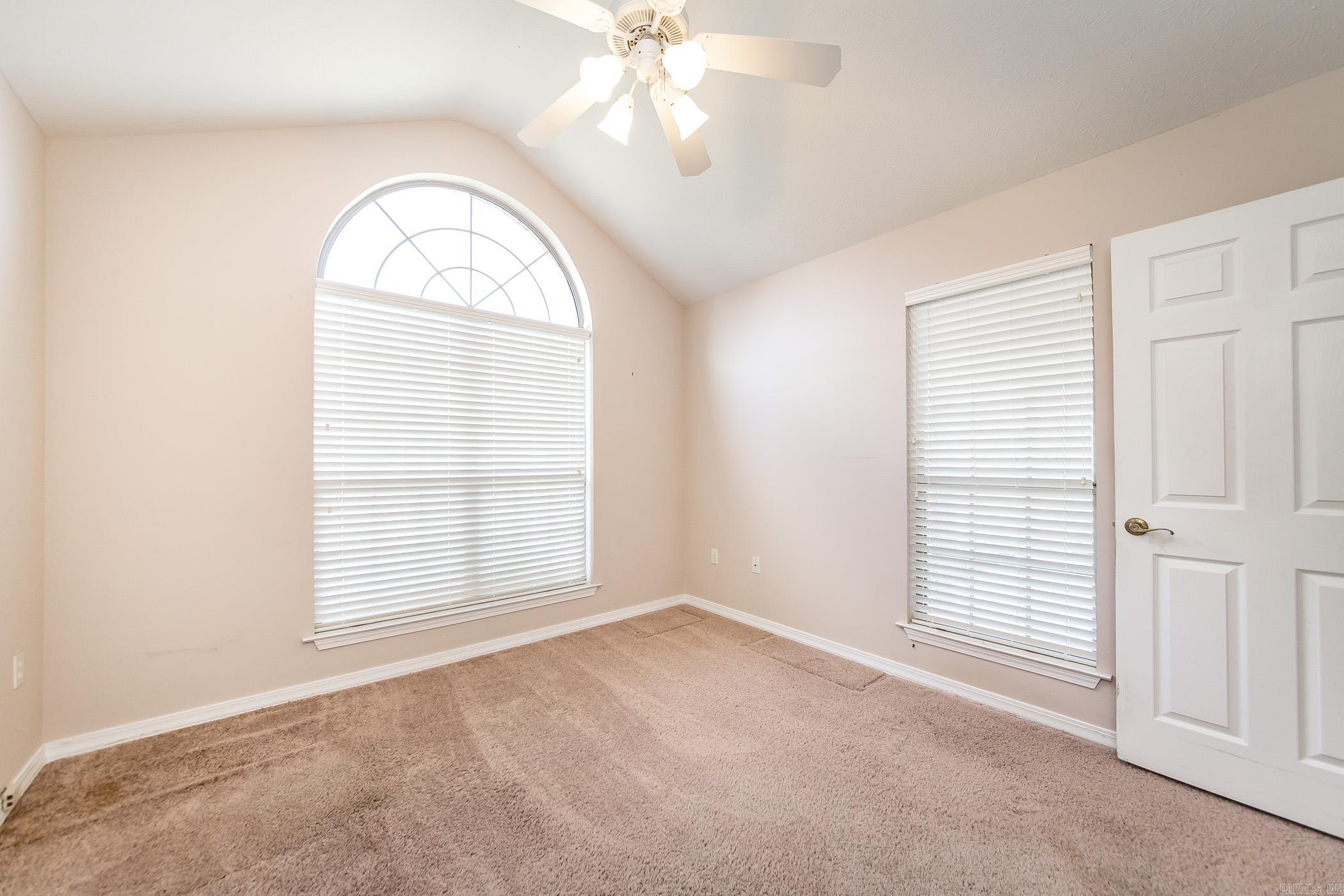 RIDGEFIELD - Residential