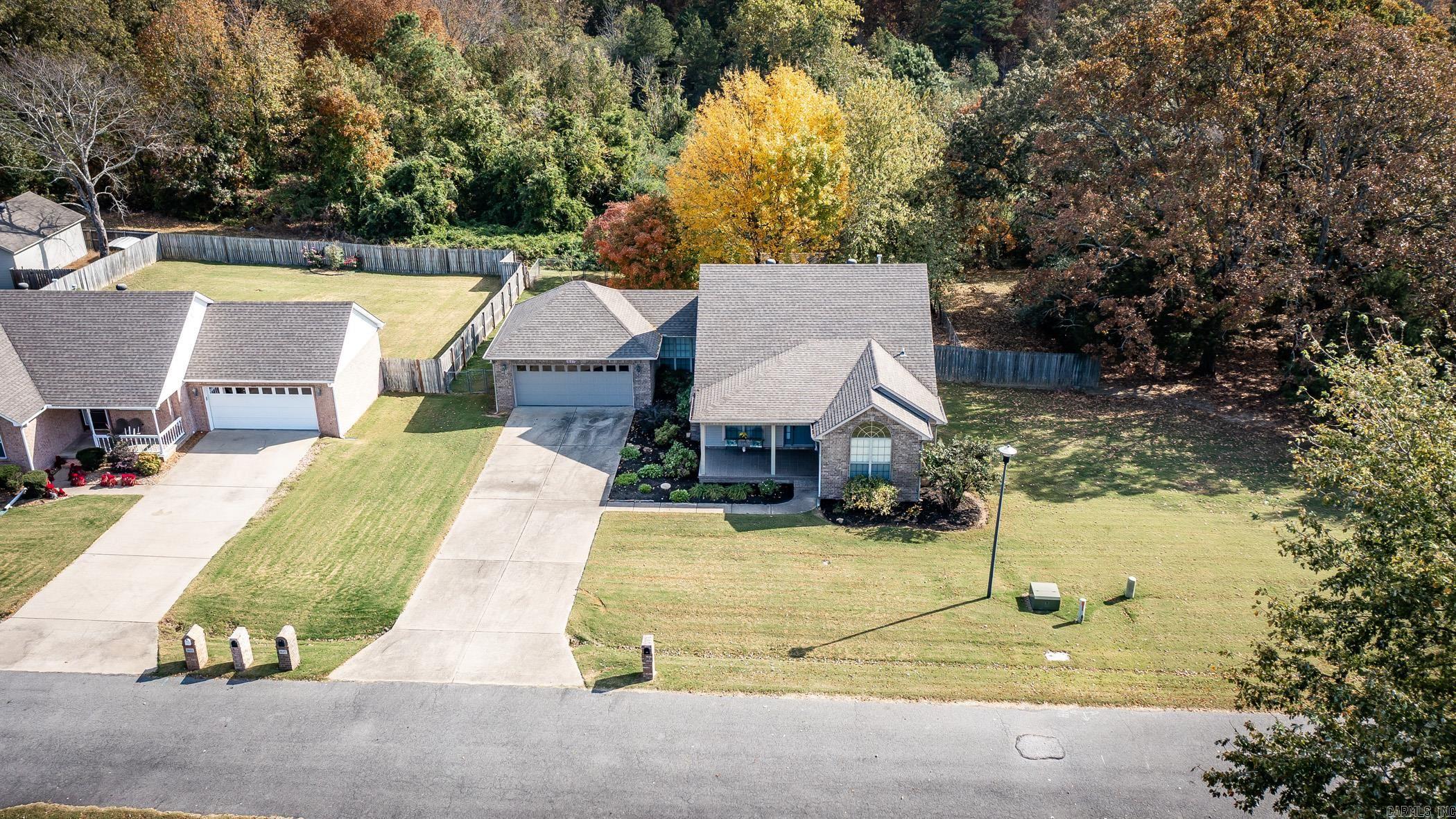 RIDGEFIELD - Residential