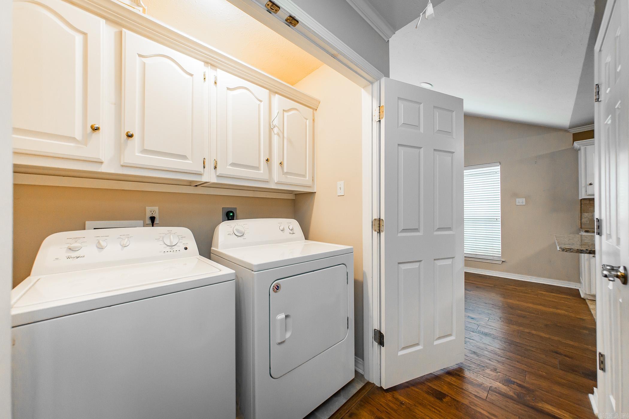 RIDGEFIELD - Residential