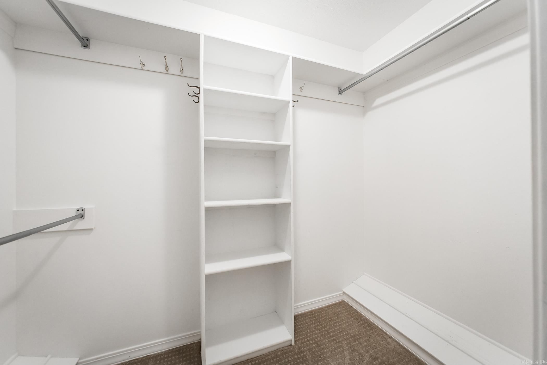 RIDGEFIELD - Residential