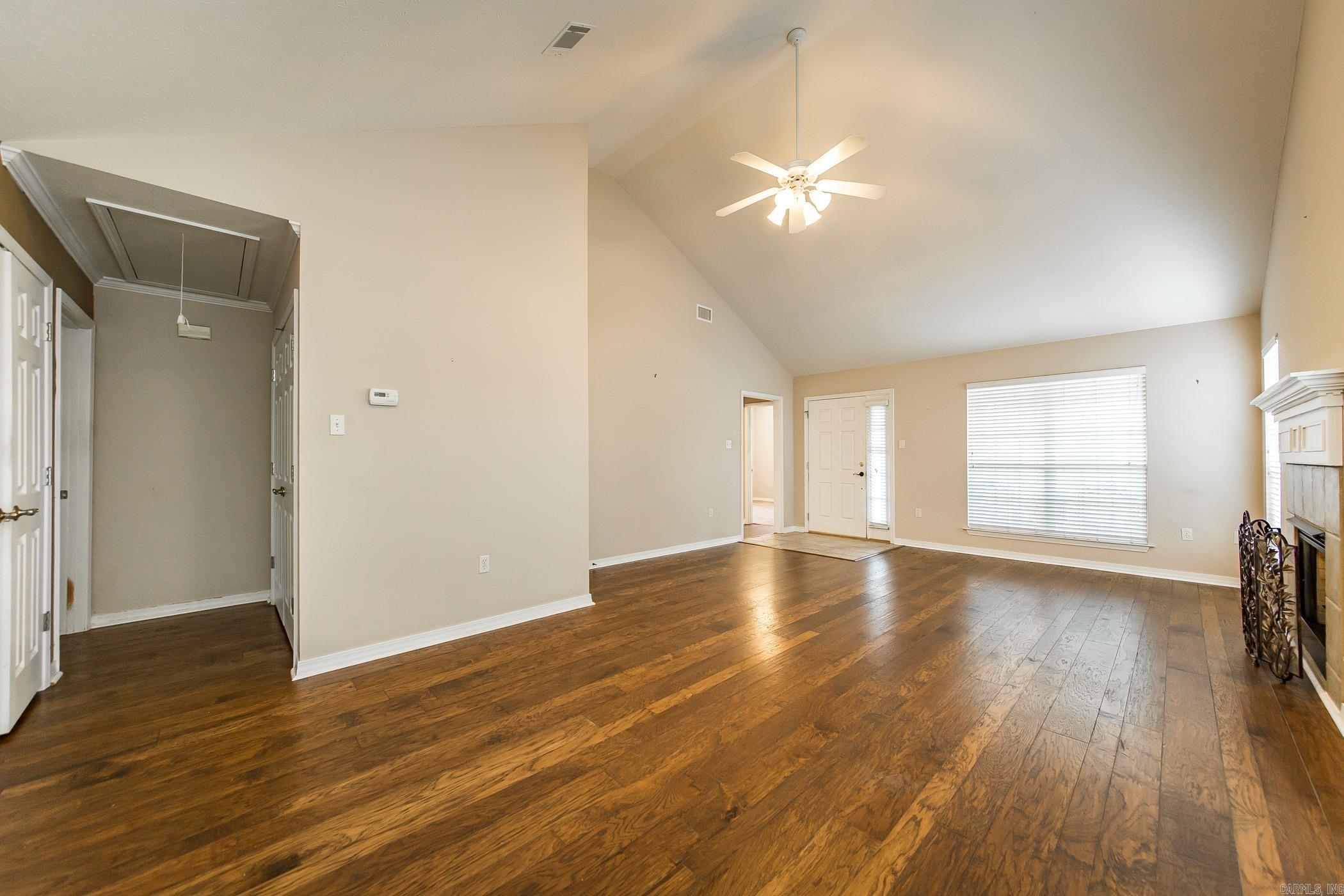 RIDGEFIELD - Residential