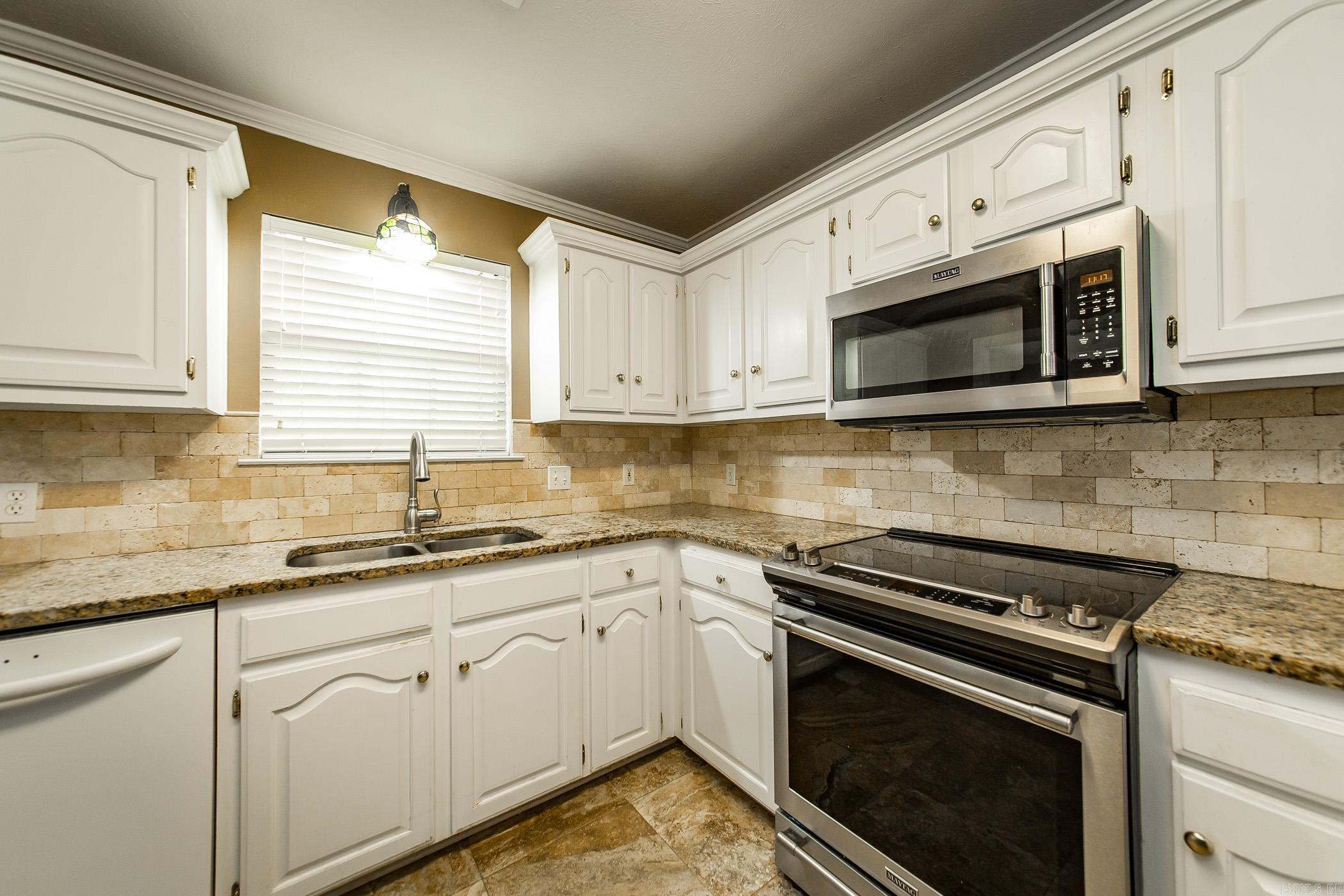 RIDGEFIELD - Residential