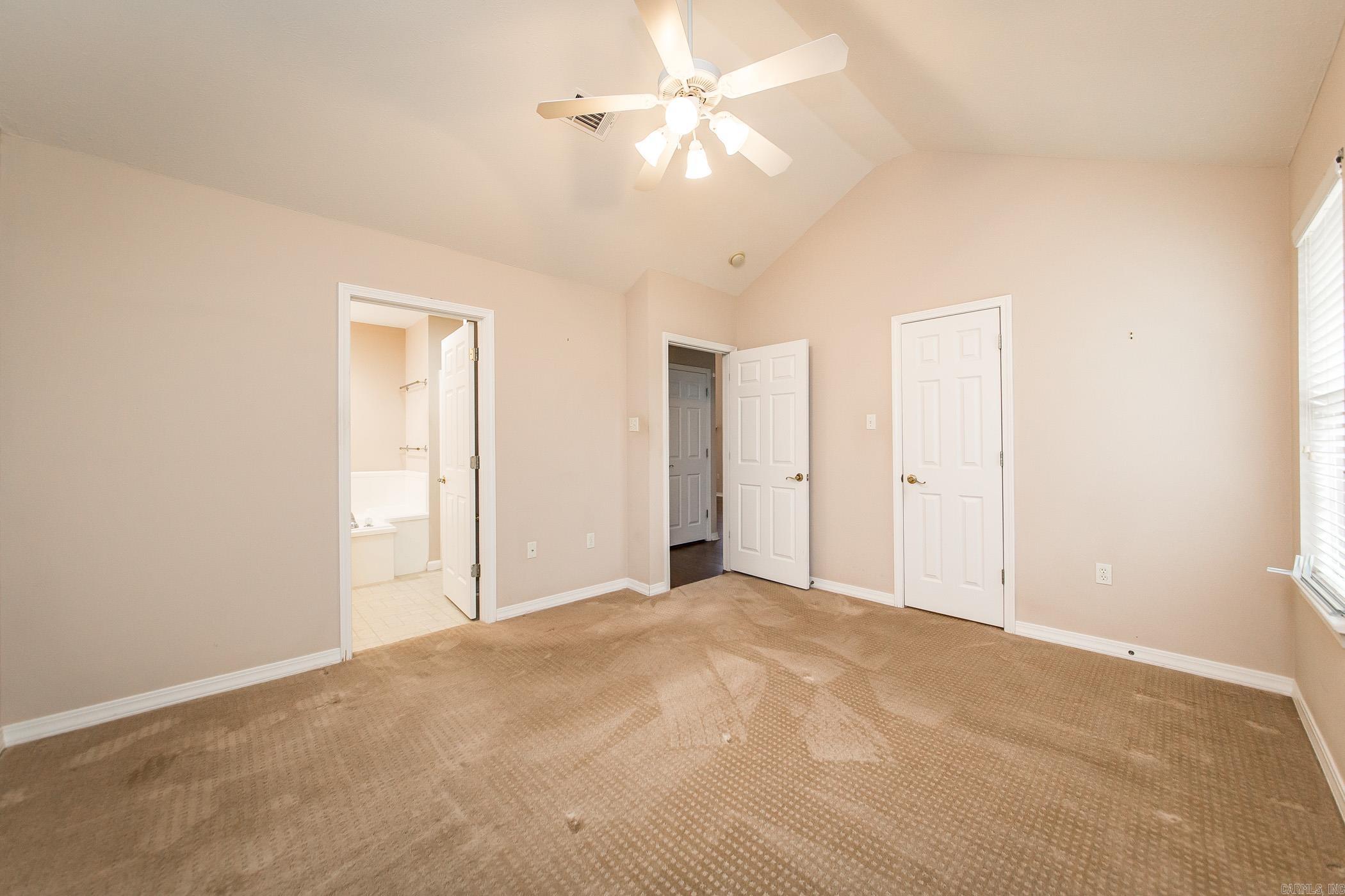 RIDGEFIELD - Residential