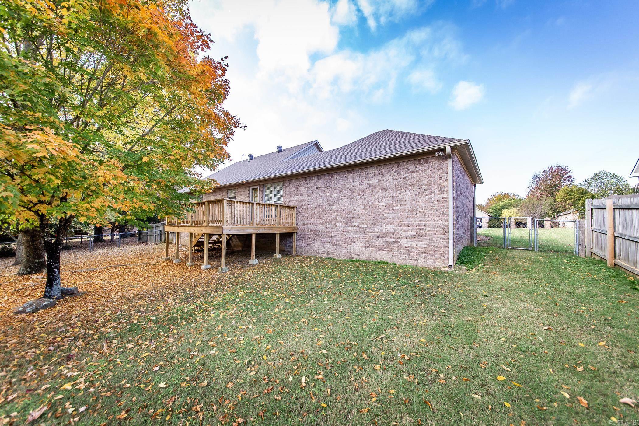 RIDGEFIELD - Residential