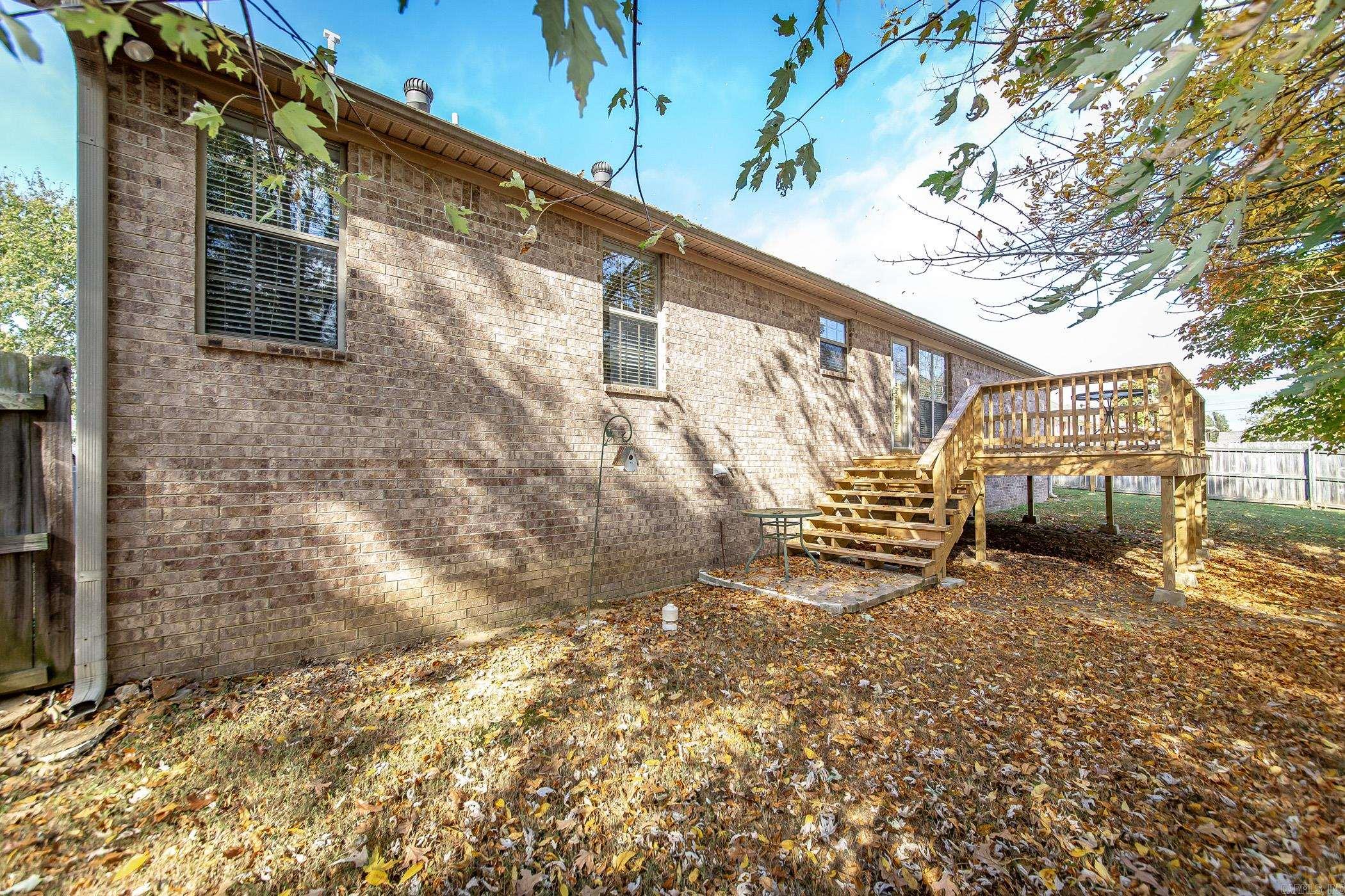 RIDGEFIELD - Residential