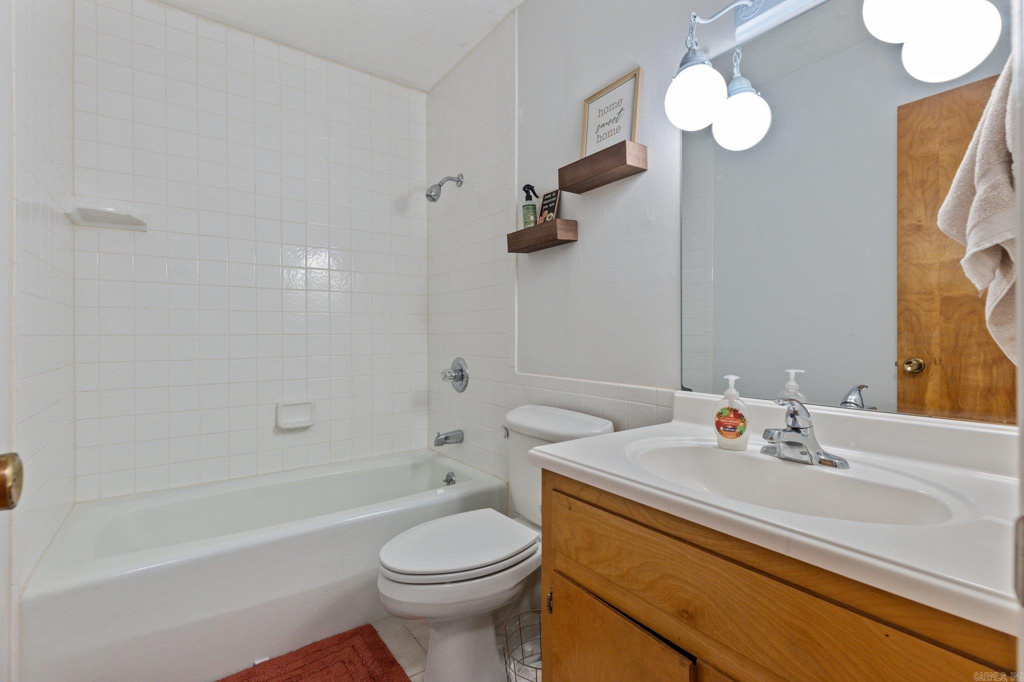 INDIAN HILLS PHASE - Residential