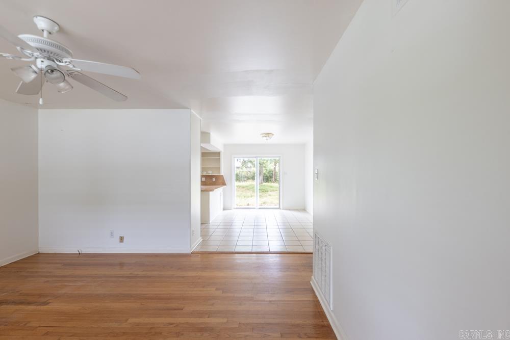 Ellis Acres - Residential Lease