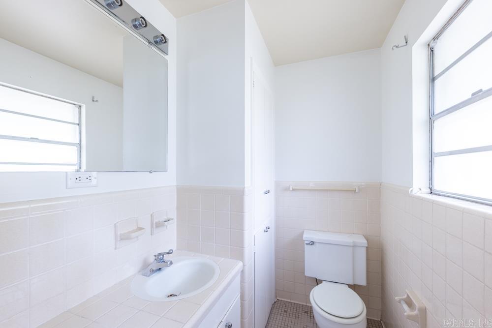 Ellis Acres - Residential Lease