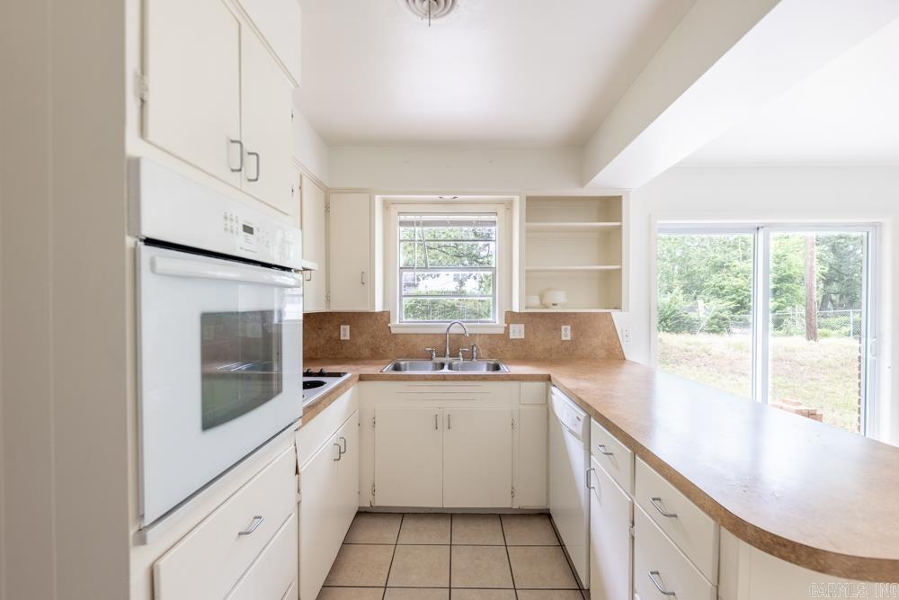 Ellis Acres - Residential Lease