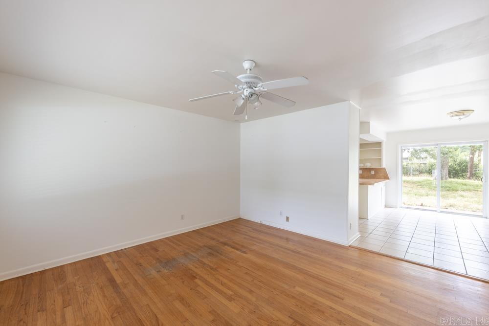 Ellis Acres - Residential Lease