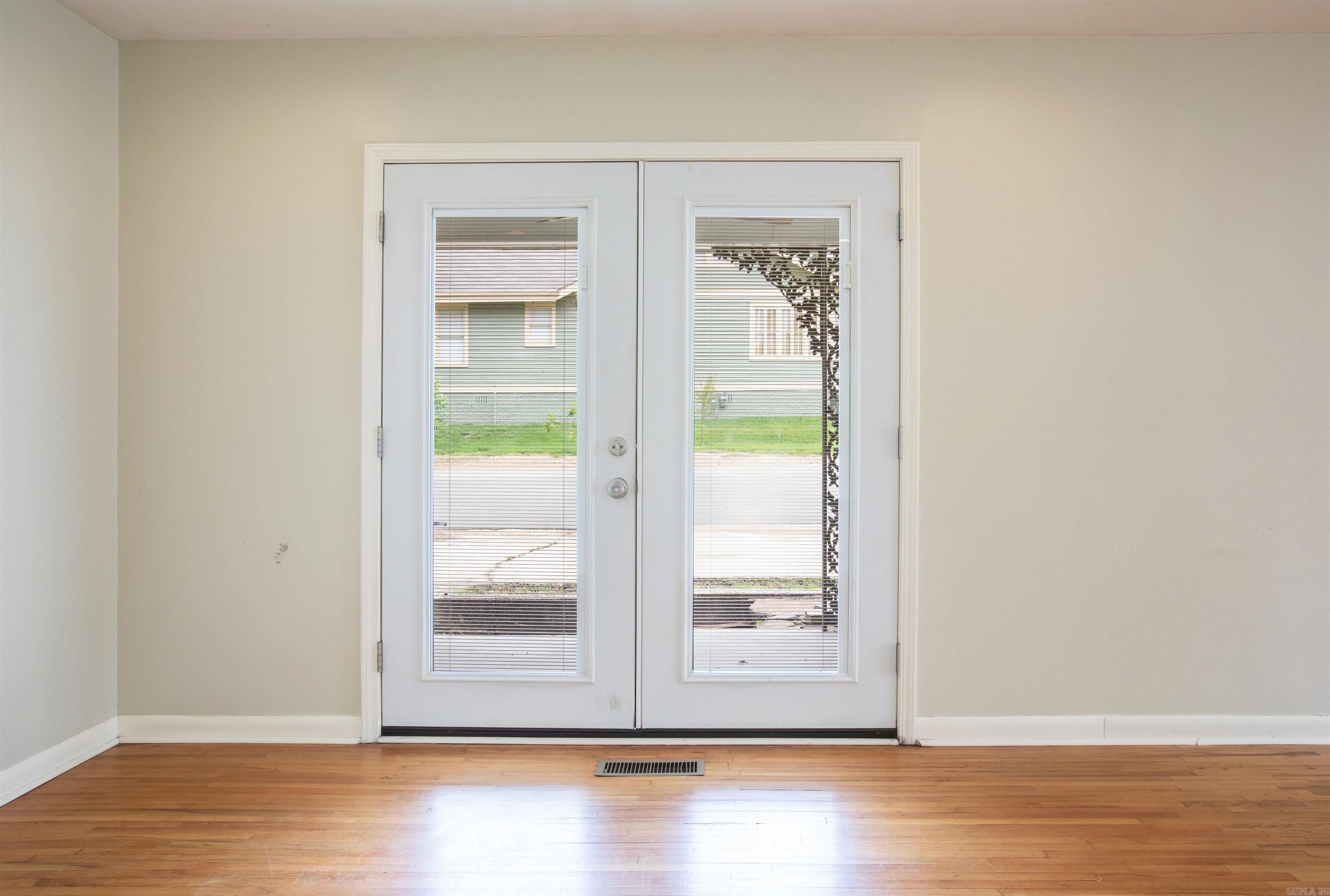 STIFFTS C S - Residential