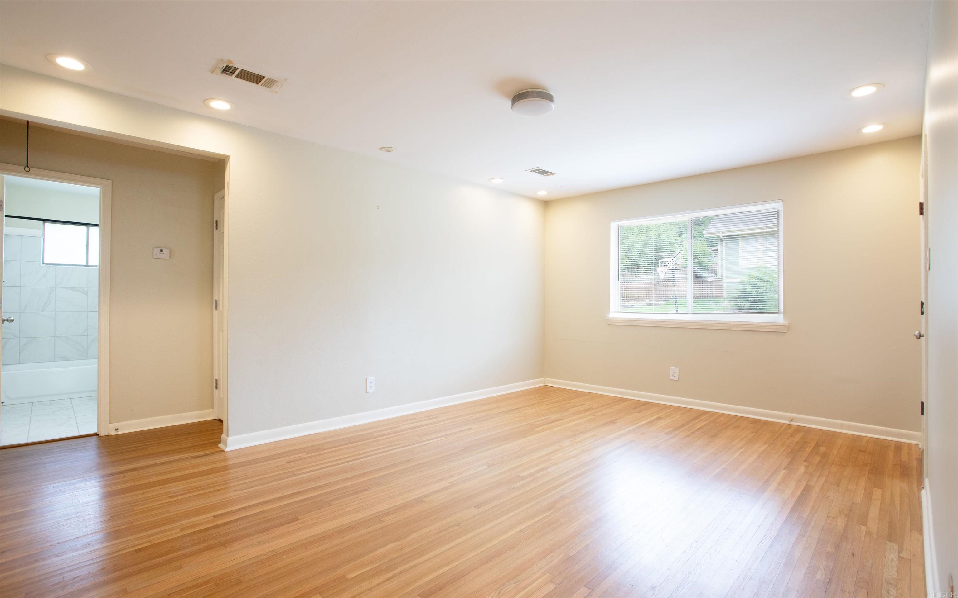 STIFFTS C S - Residential