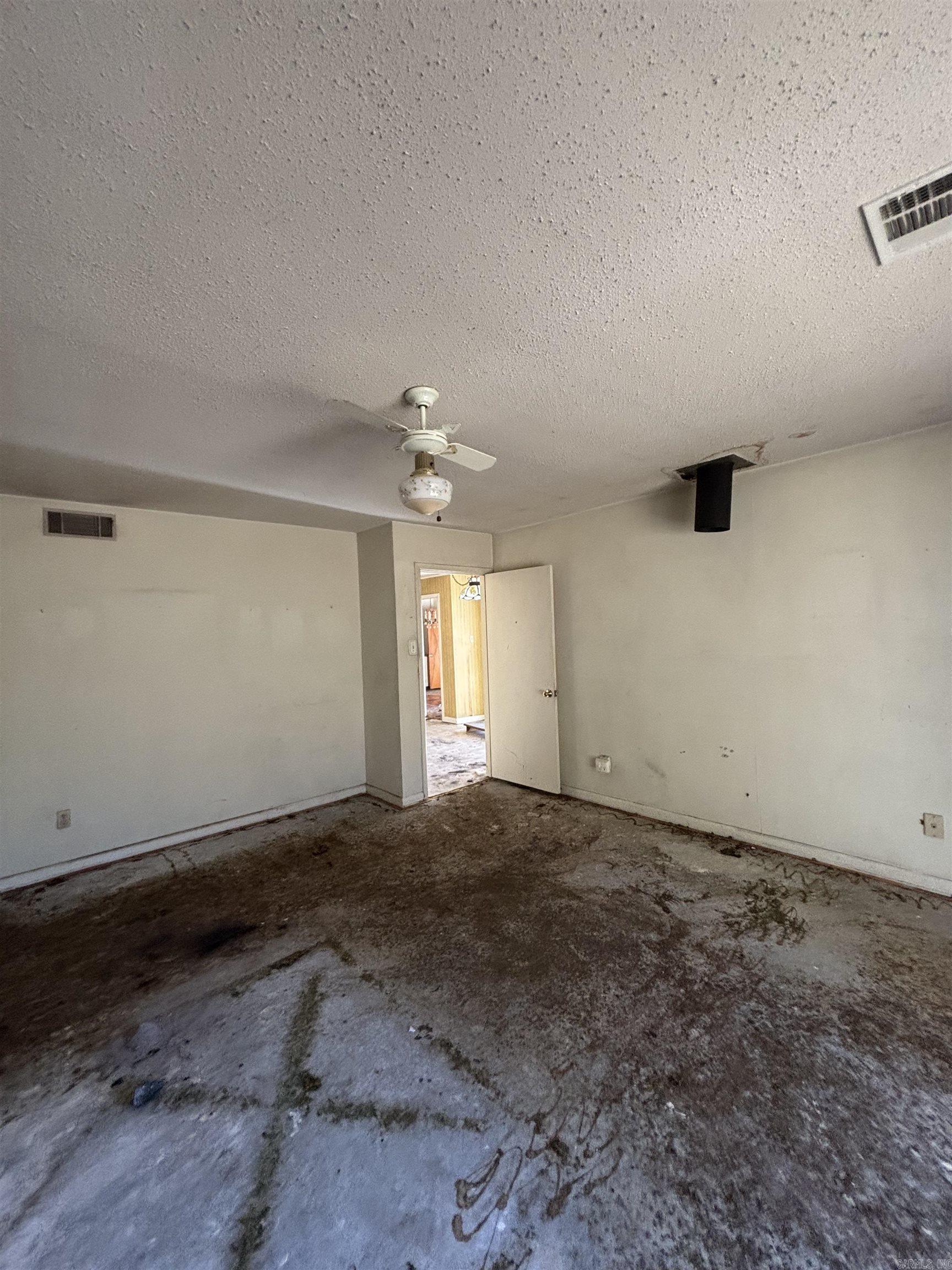 Farmeres 4th - Residential