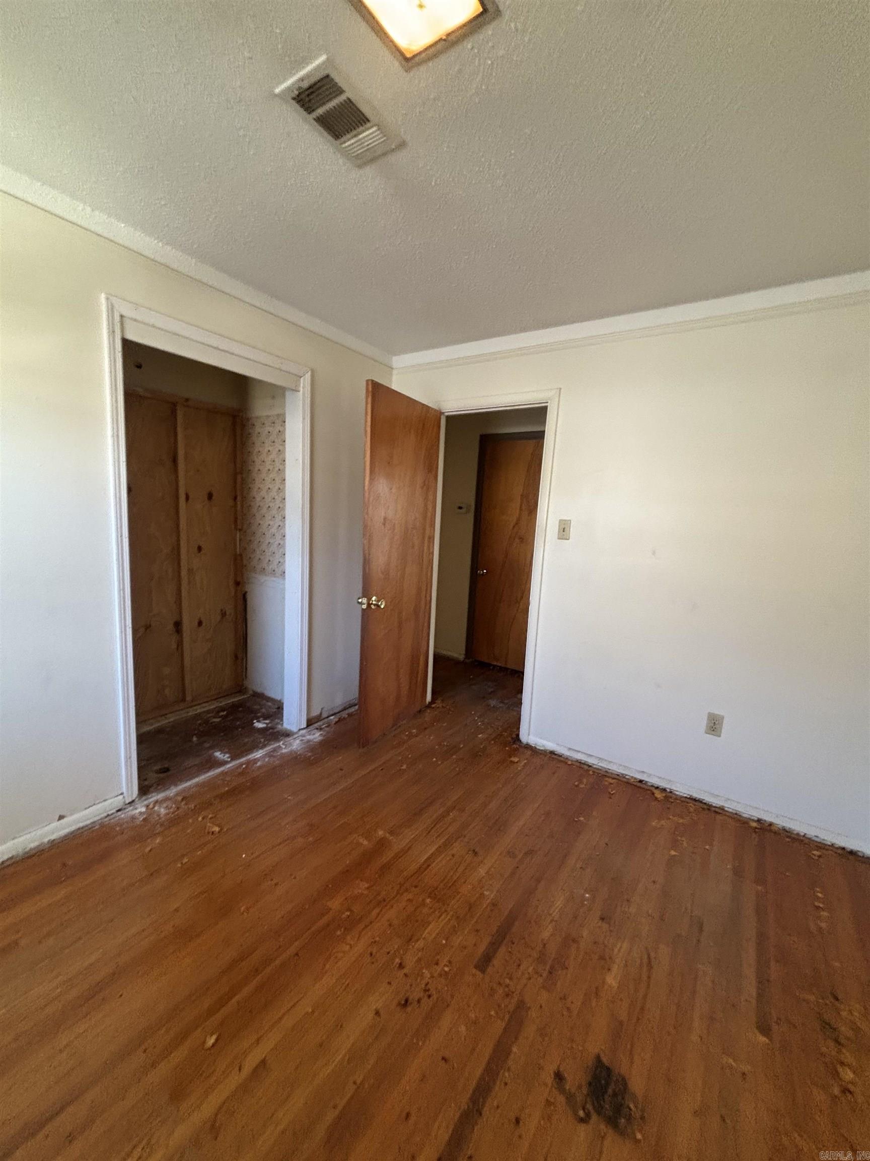 Farmeres 4th - Residential