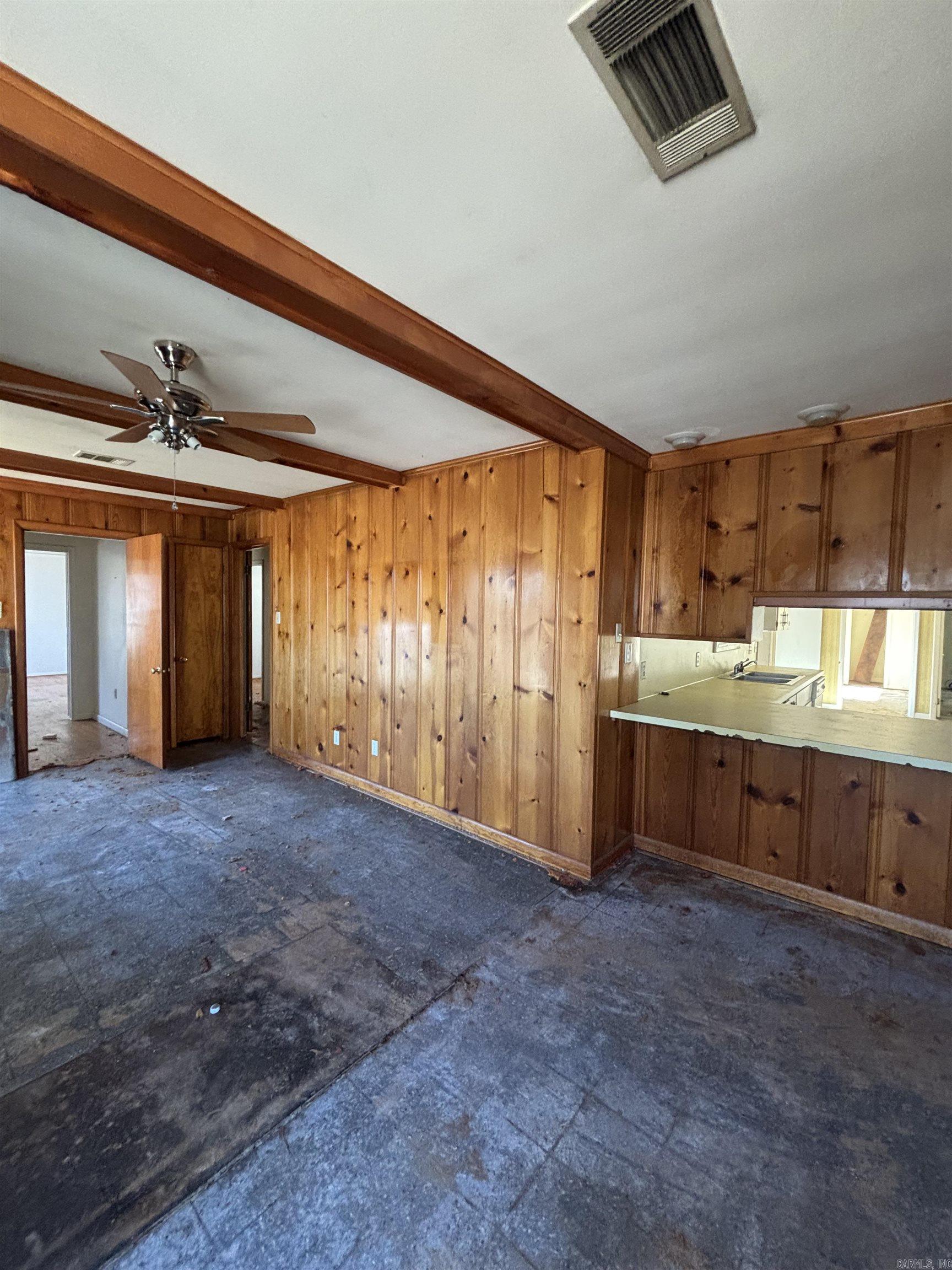 Farmeres 4th - Residential