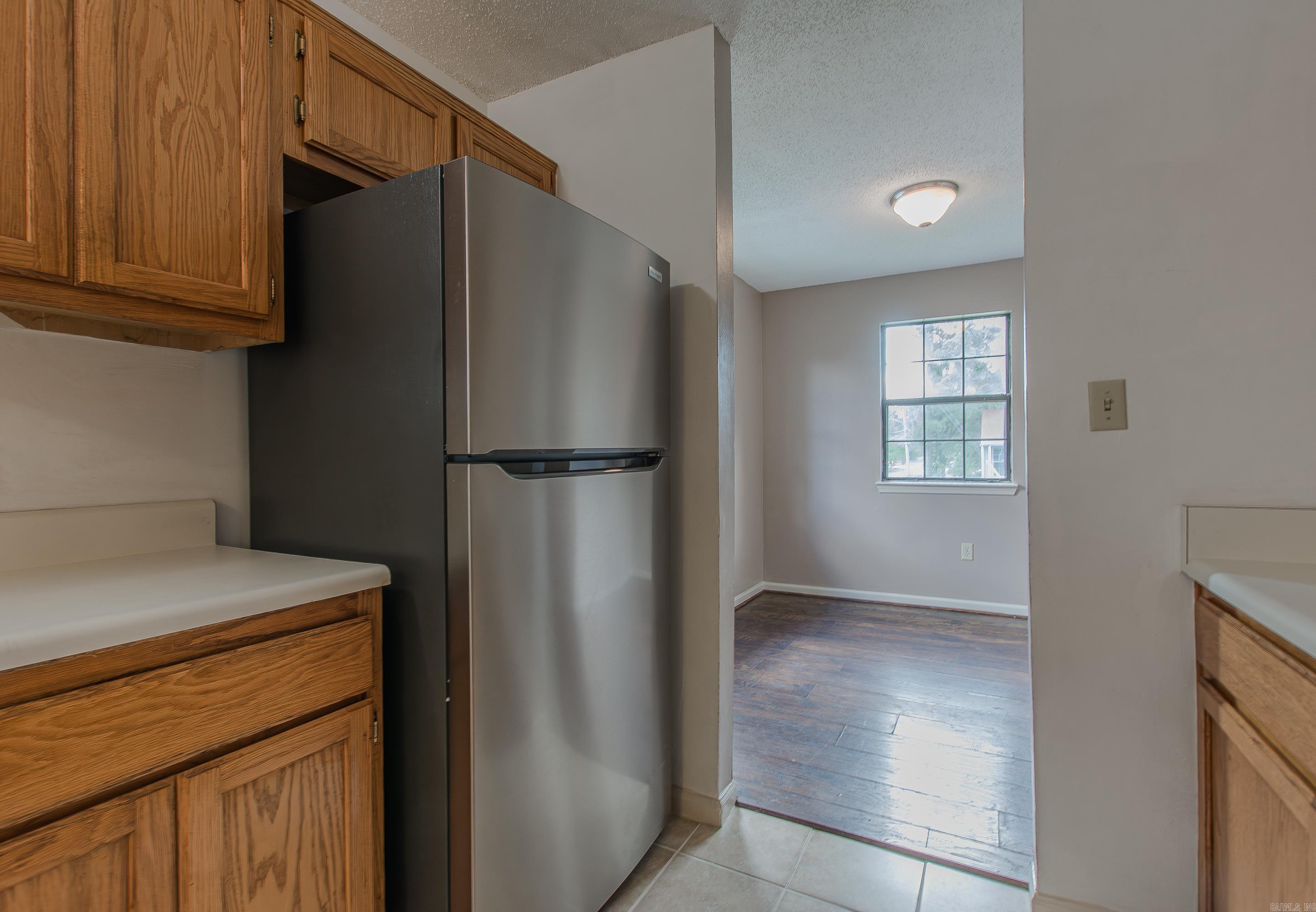 WOODLAND HILLS - Residential