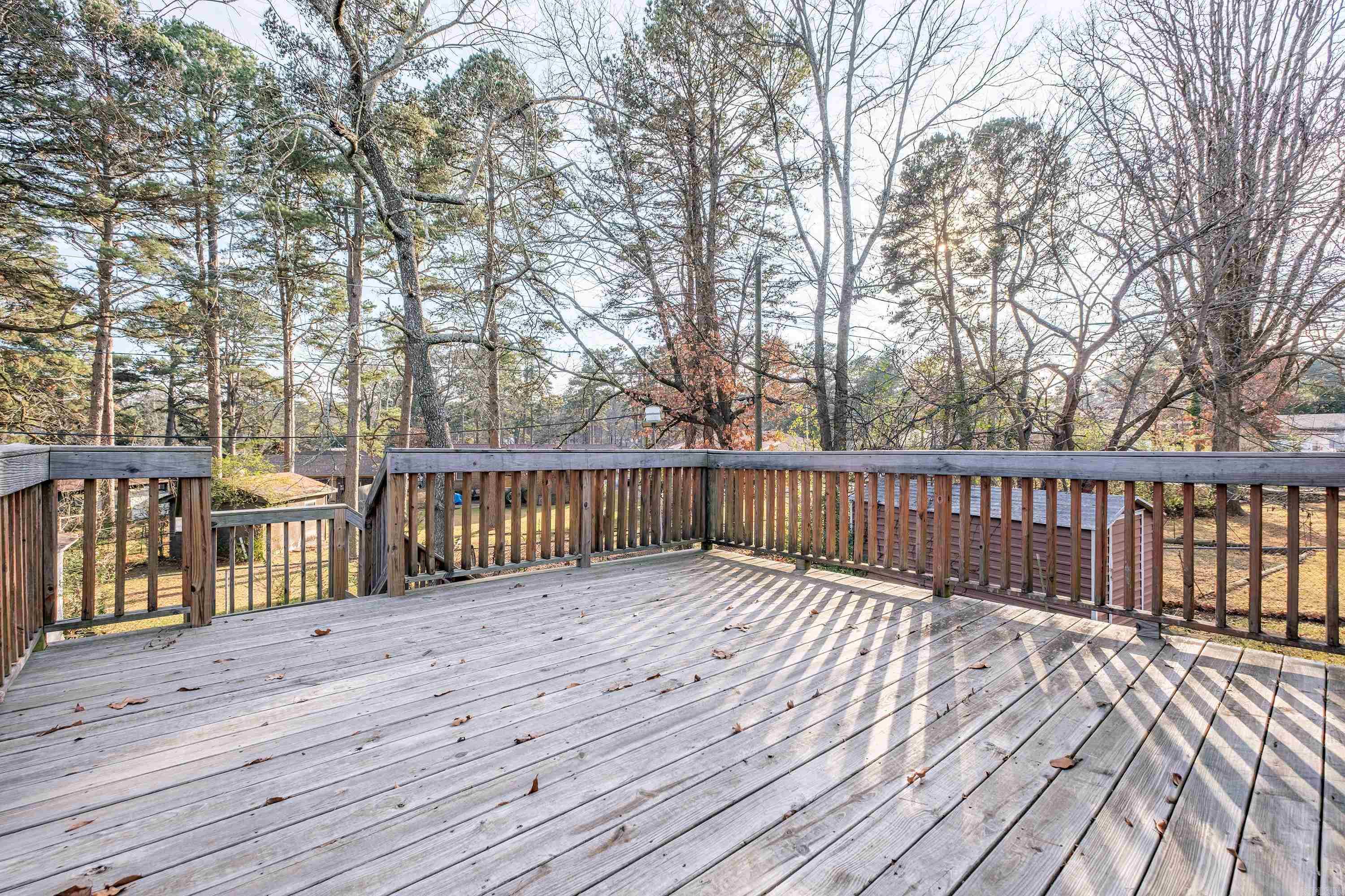 TWIN LAKES - Residential