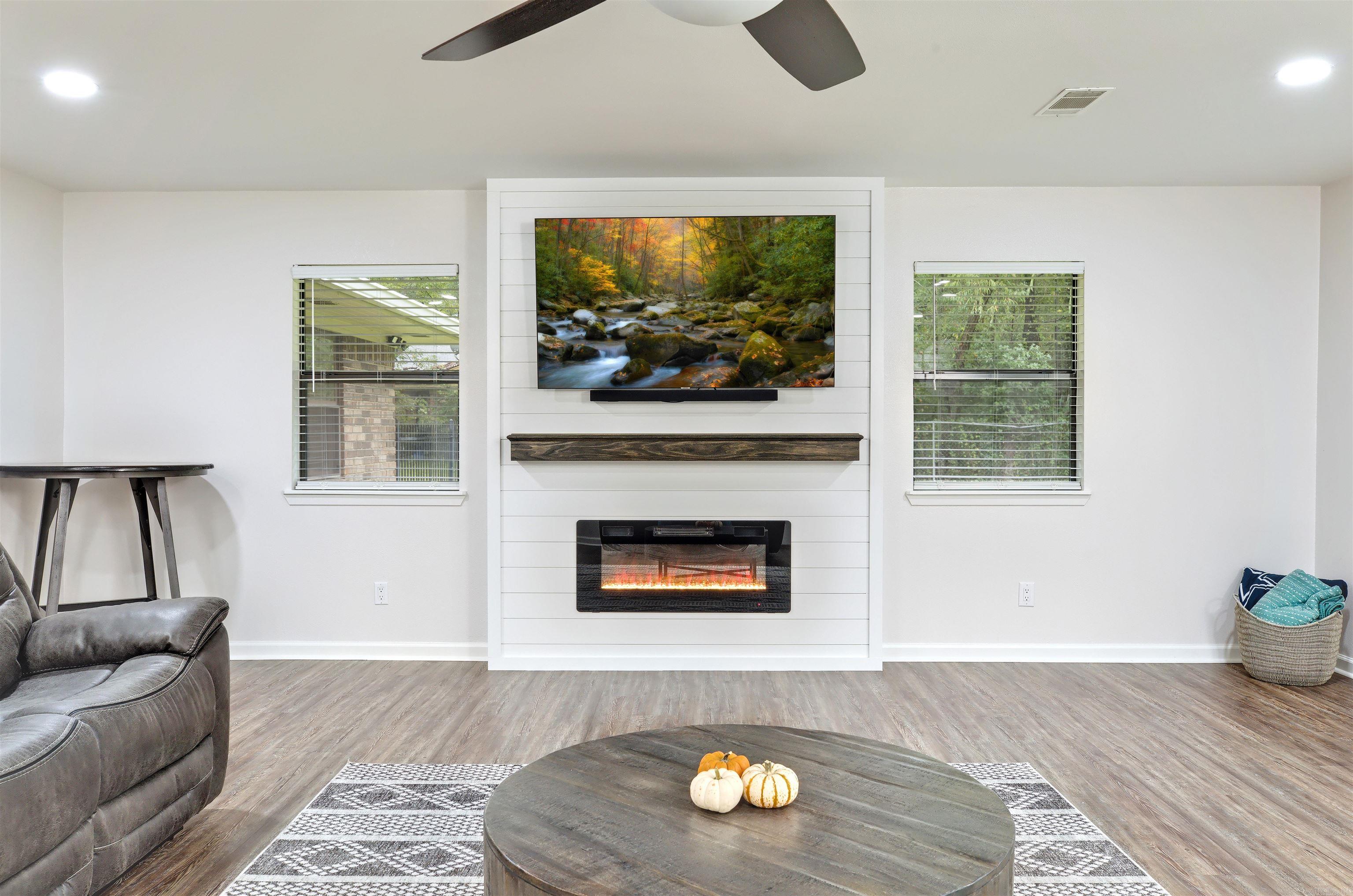 KENWOOD ADD - Residential