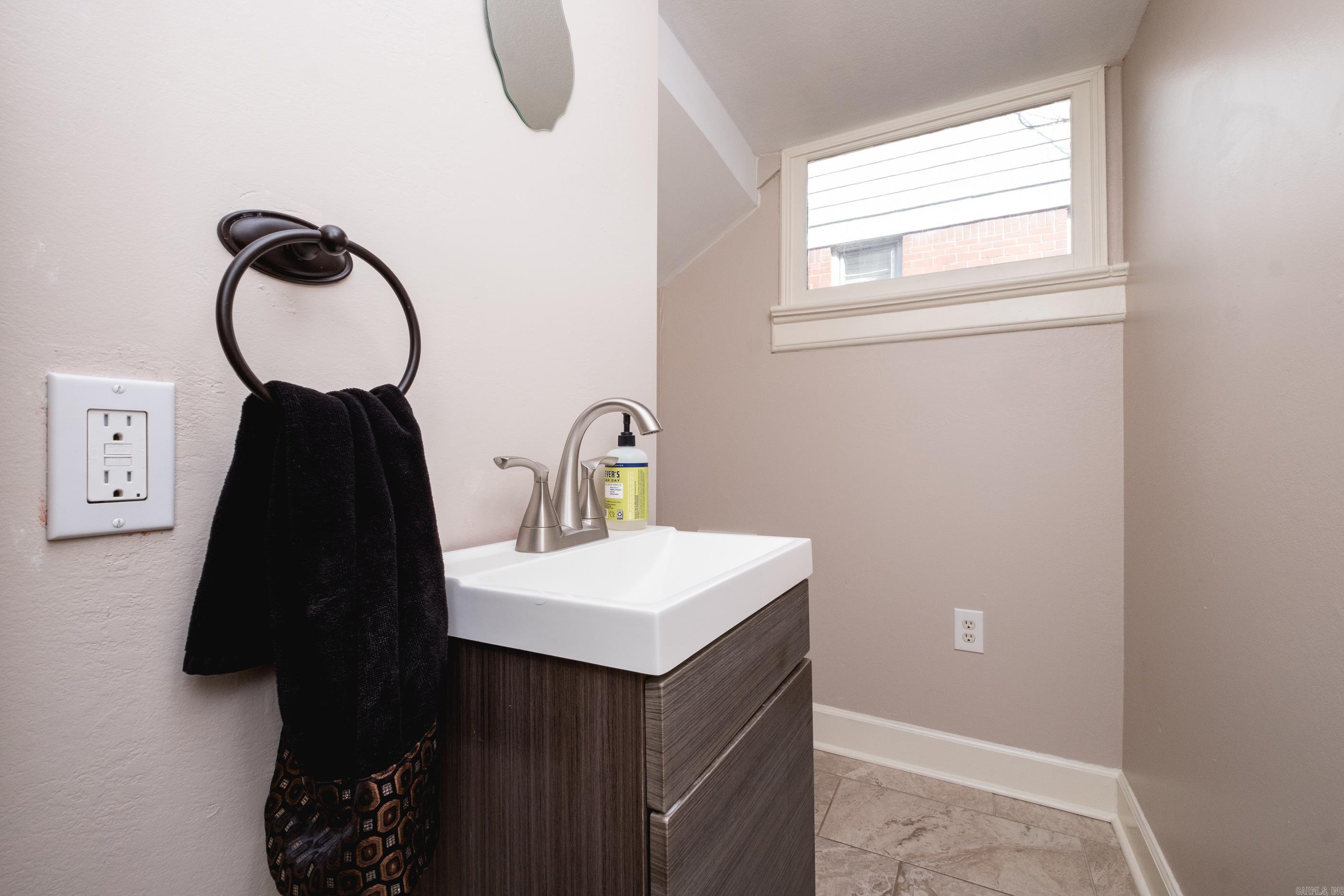 MIDLAND HILLS - Residential