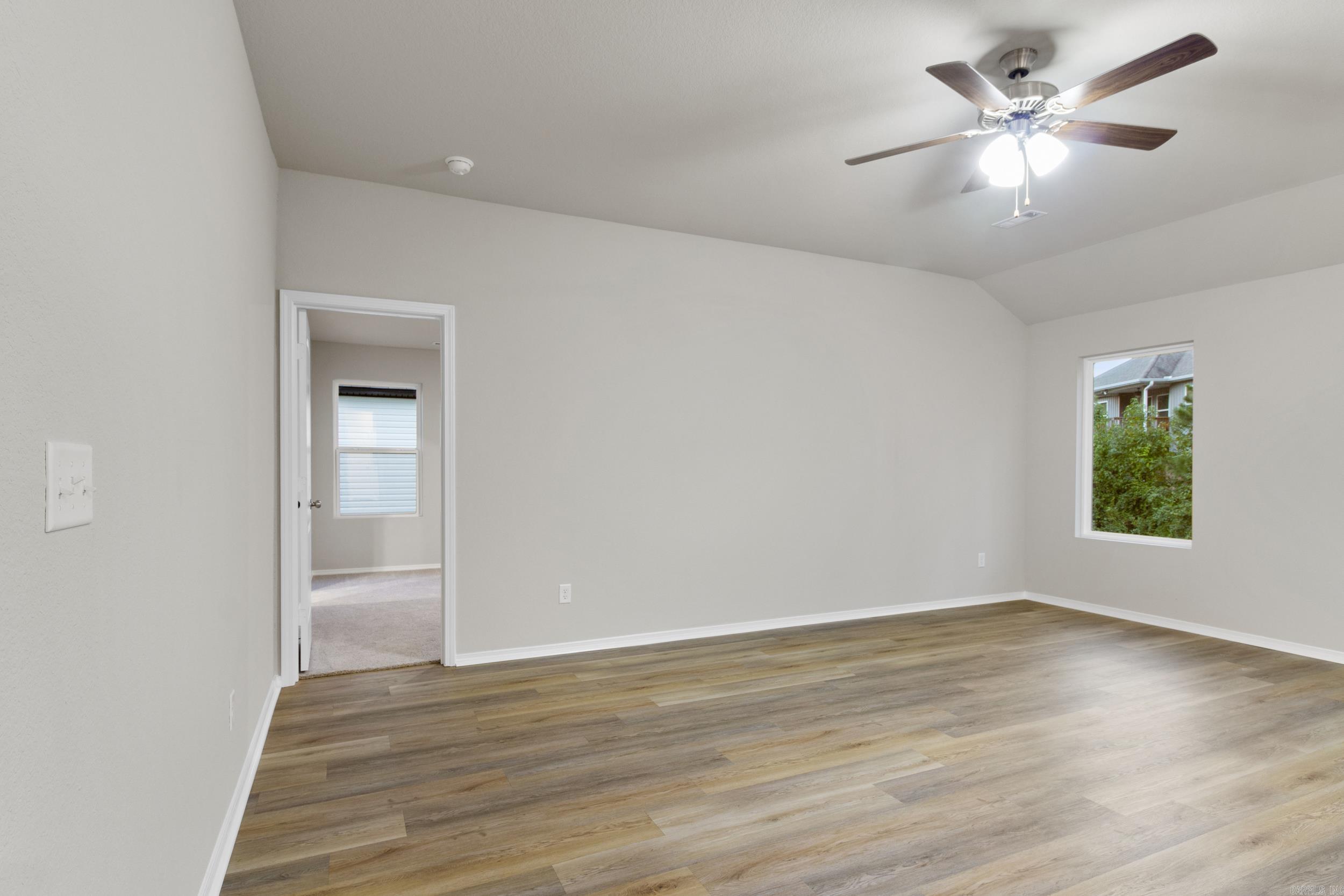 HILLDALE CROSSING - Residential