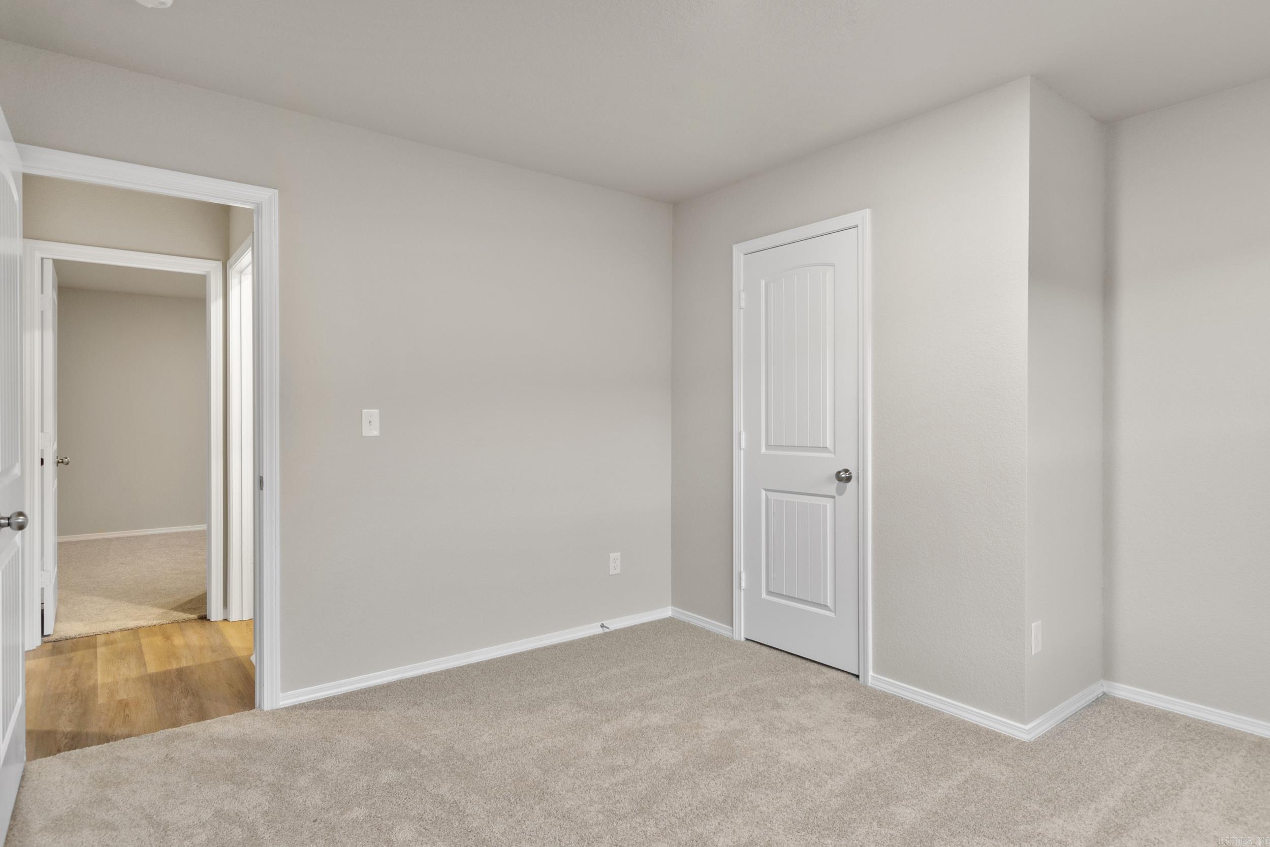 HILLDALE CROSSING - Residential