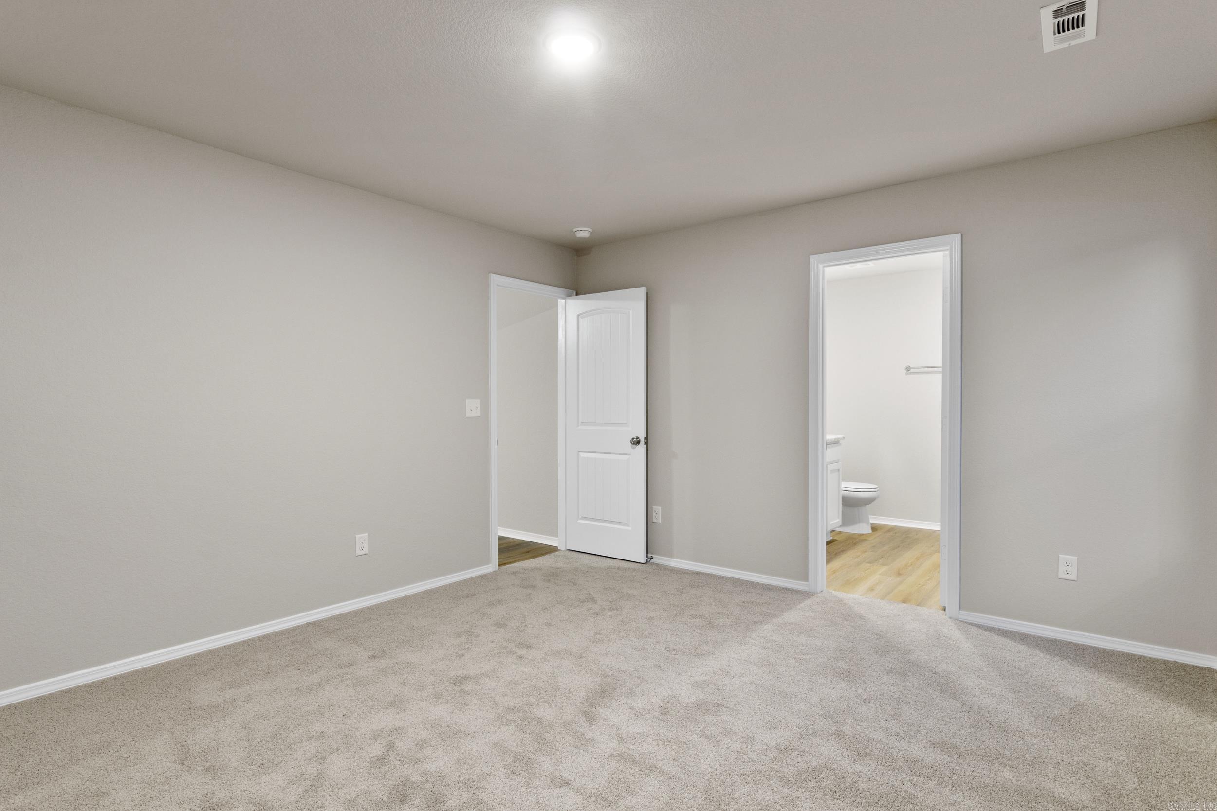 HILLDALE CROSSING - Residential