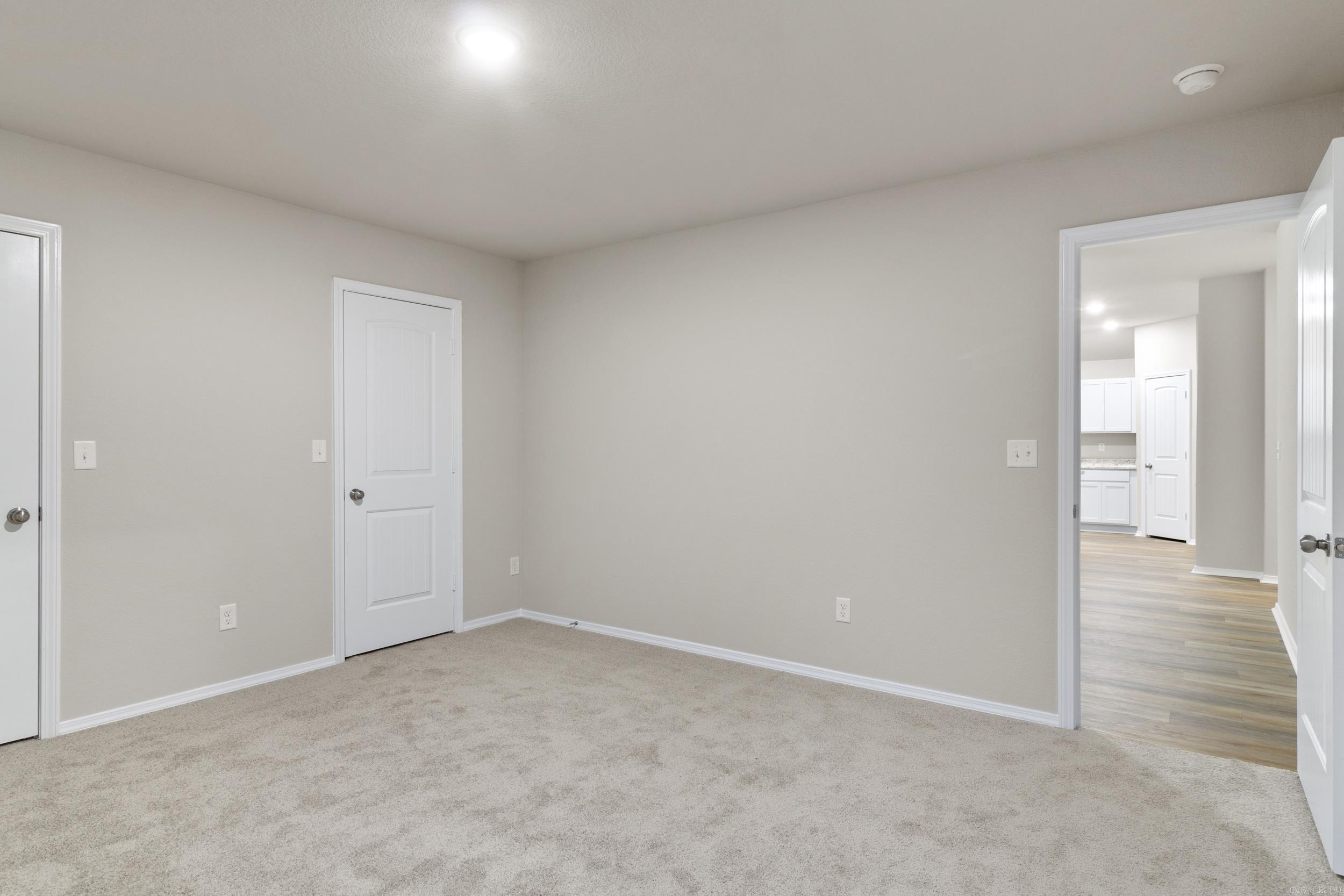 HILLDALE CROSSING - Residential