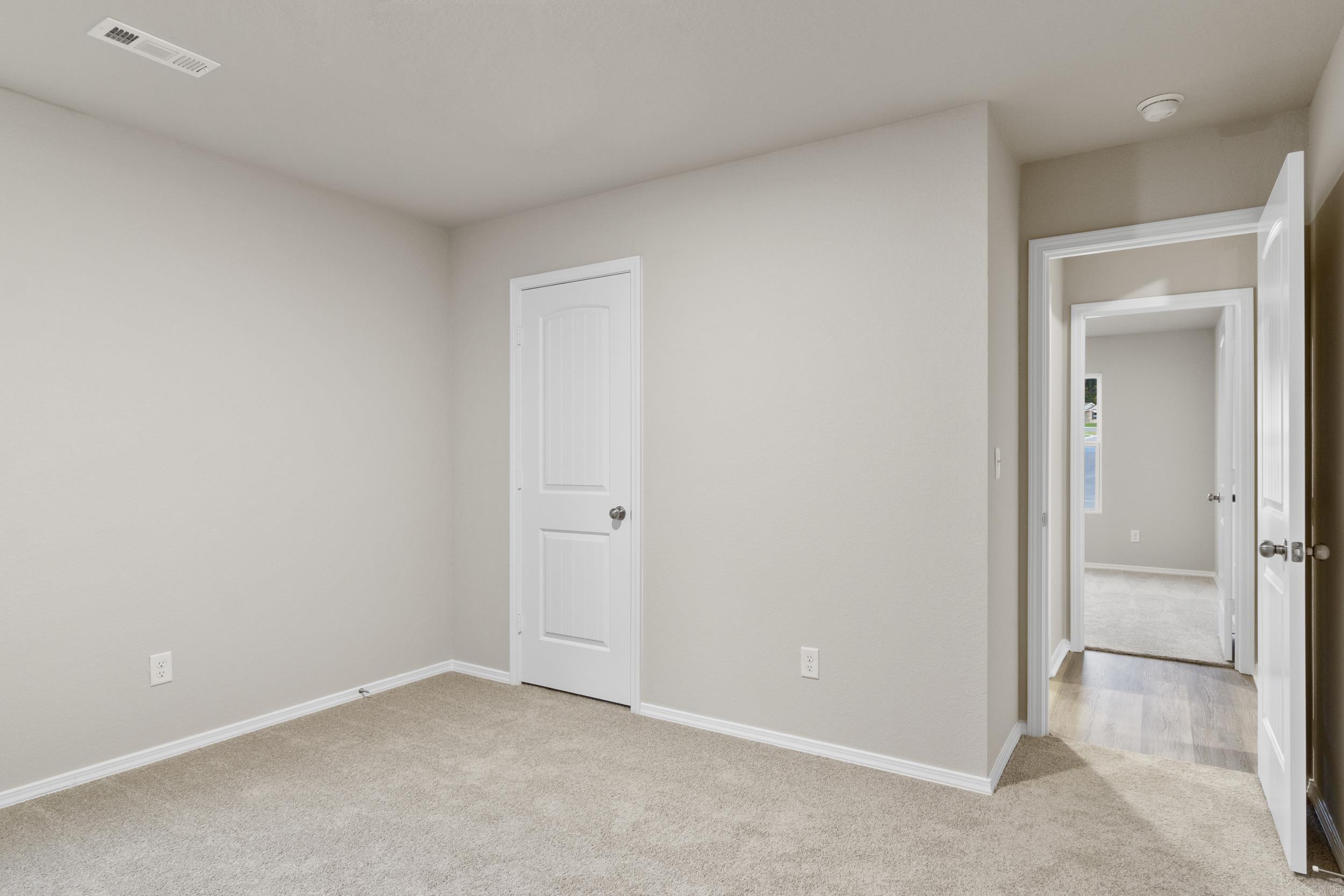 HILLDALE CROSSING - Residential