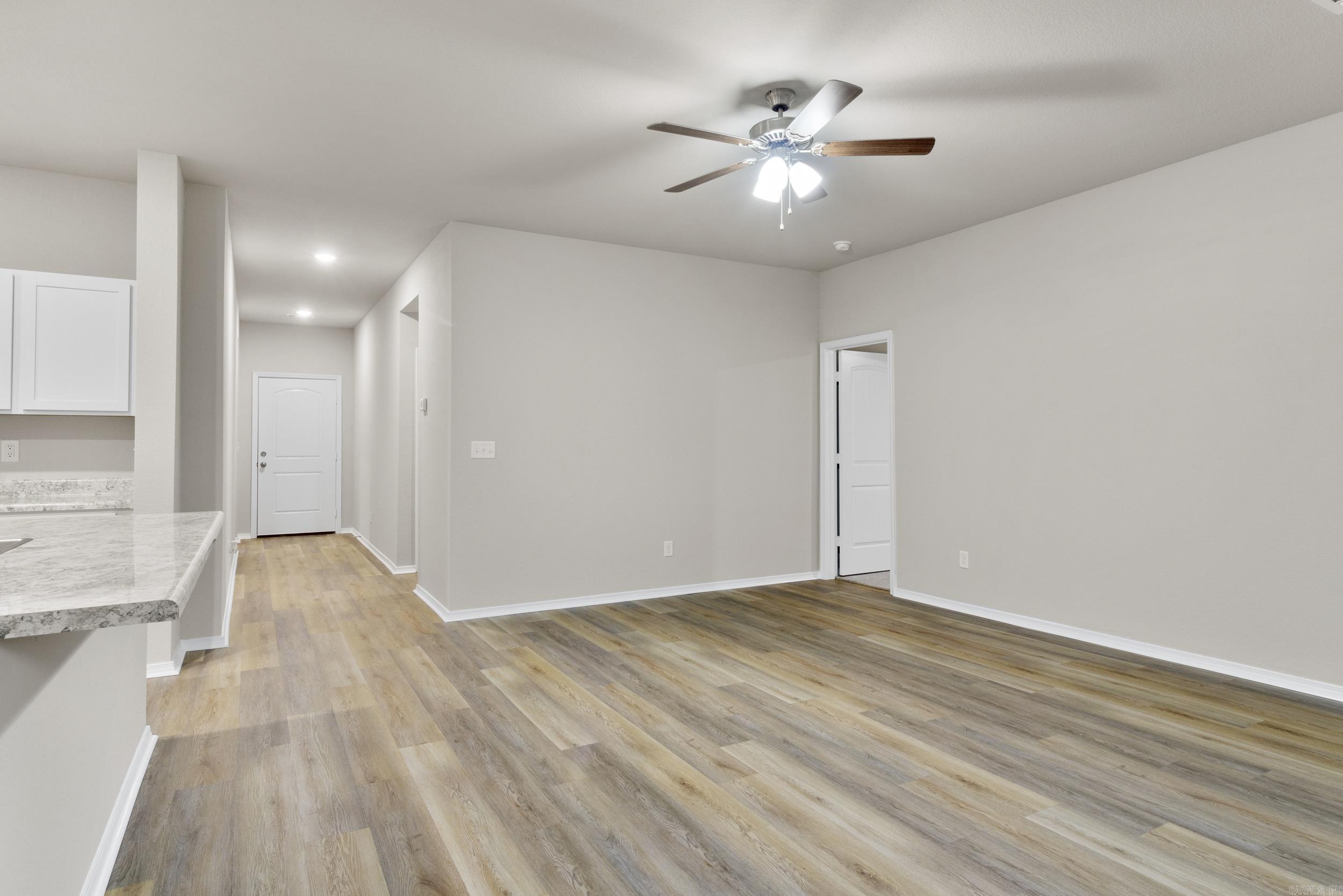 HILLDALE CROSSING - Residential