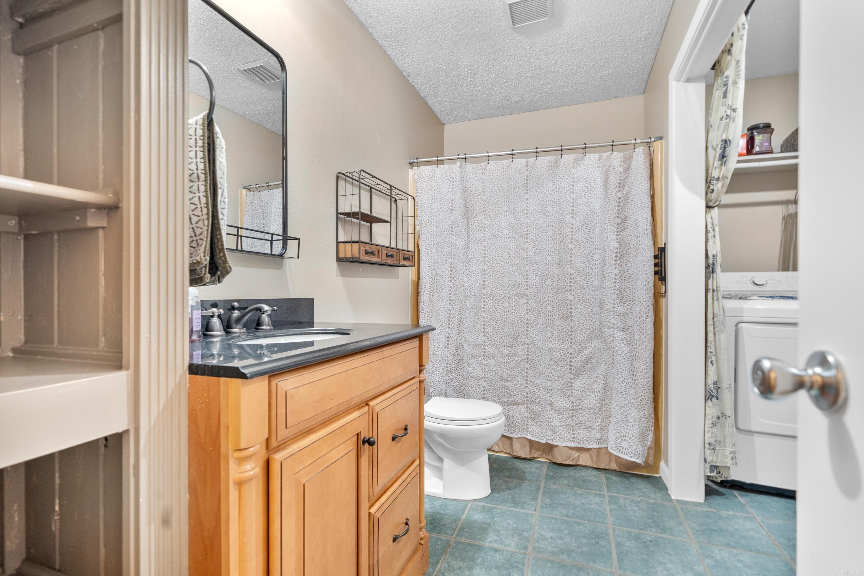 ARKANSAS HGTS - Residential