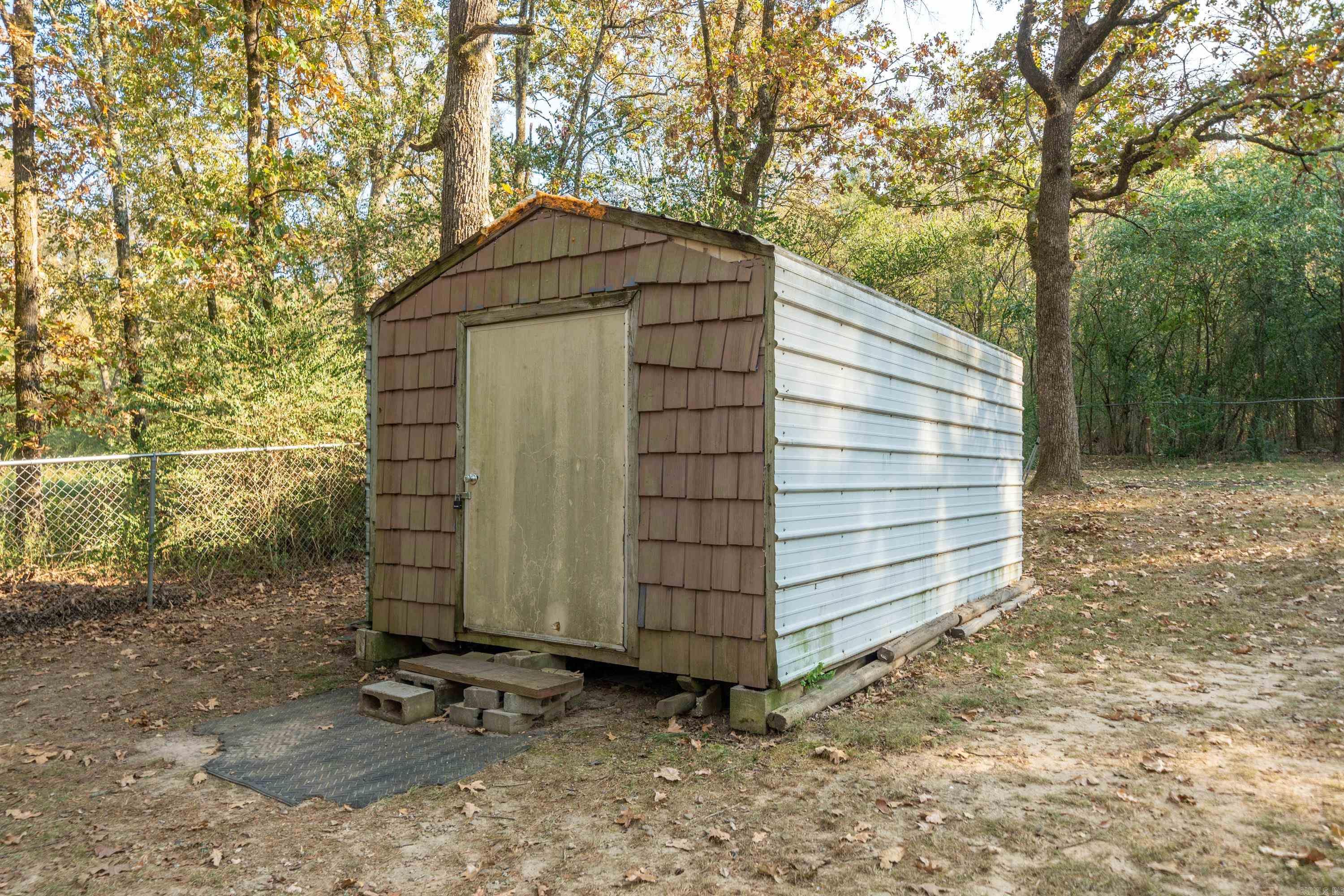 ARKANSAS HGTS - Residential