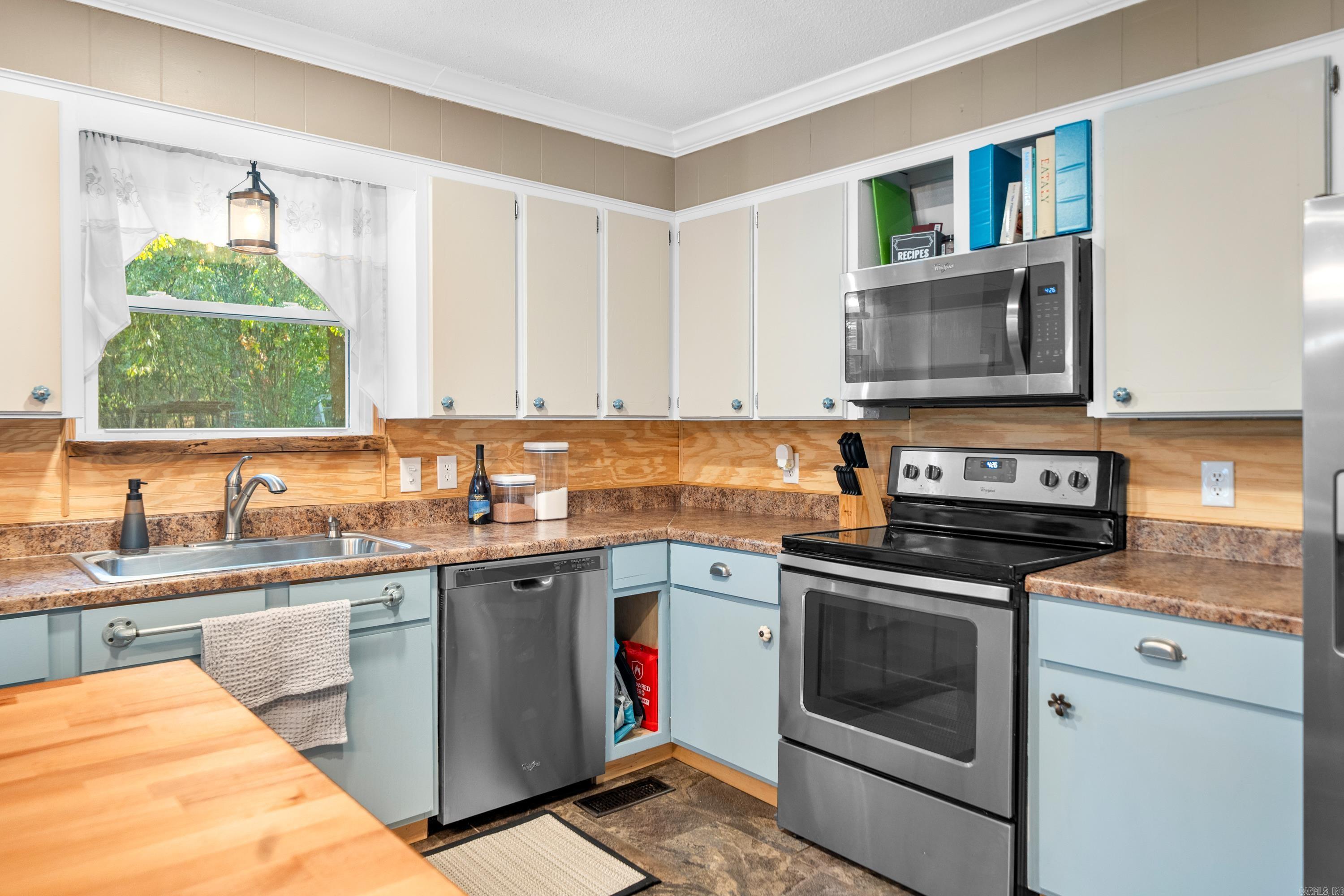 ARKANSAS HGTS - Residential