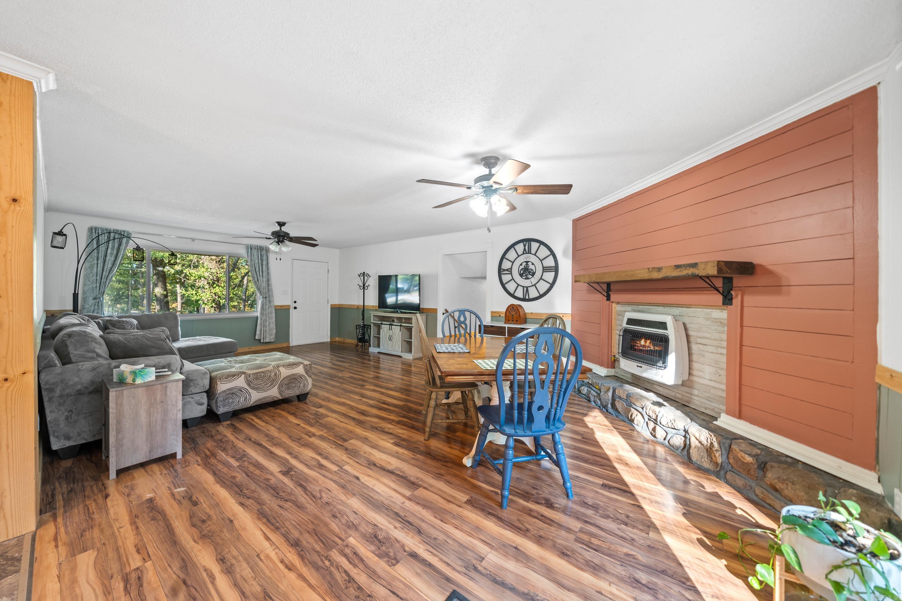 ARKANSAS HGTS - Residential