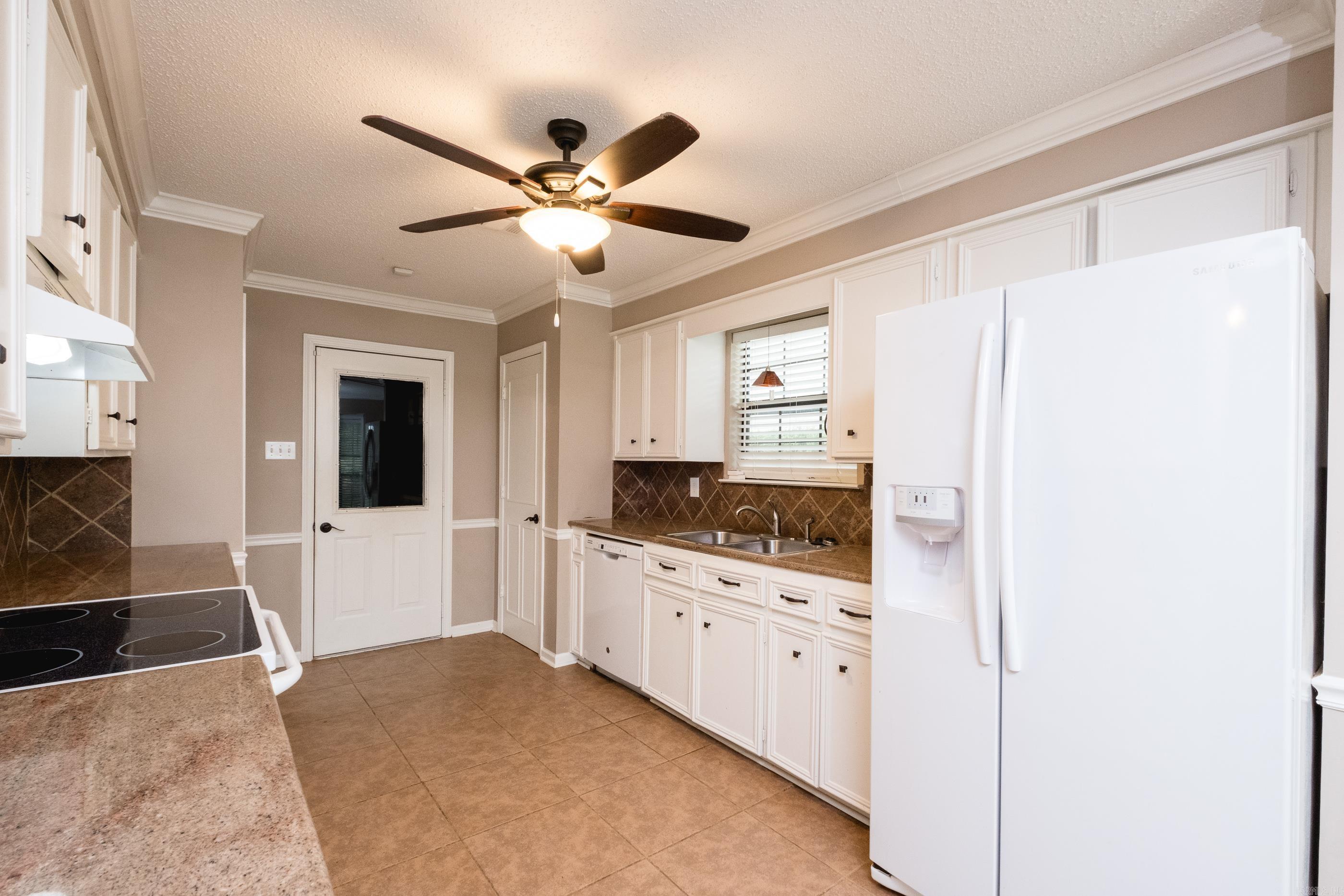 CEDAR RIDGE - Residential