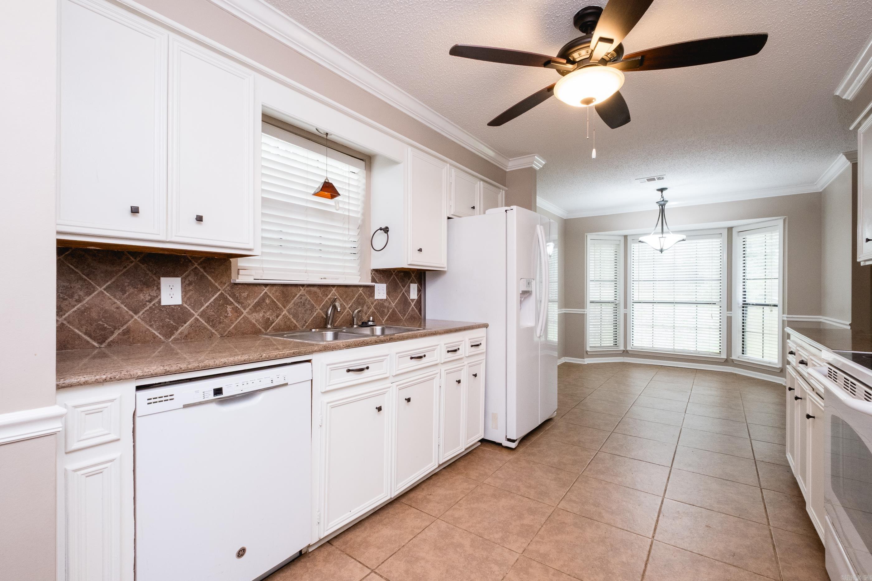 CEDAR RIDGE - Residential