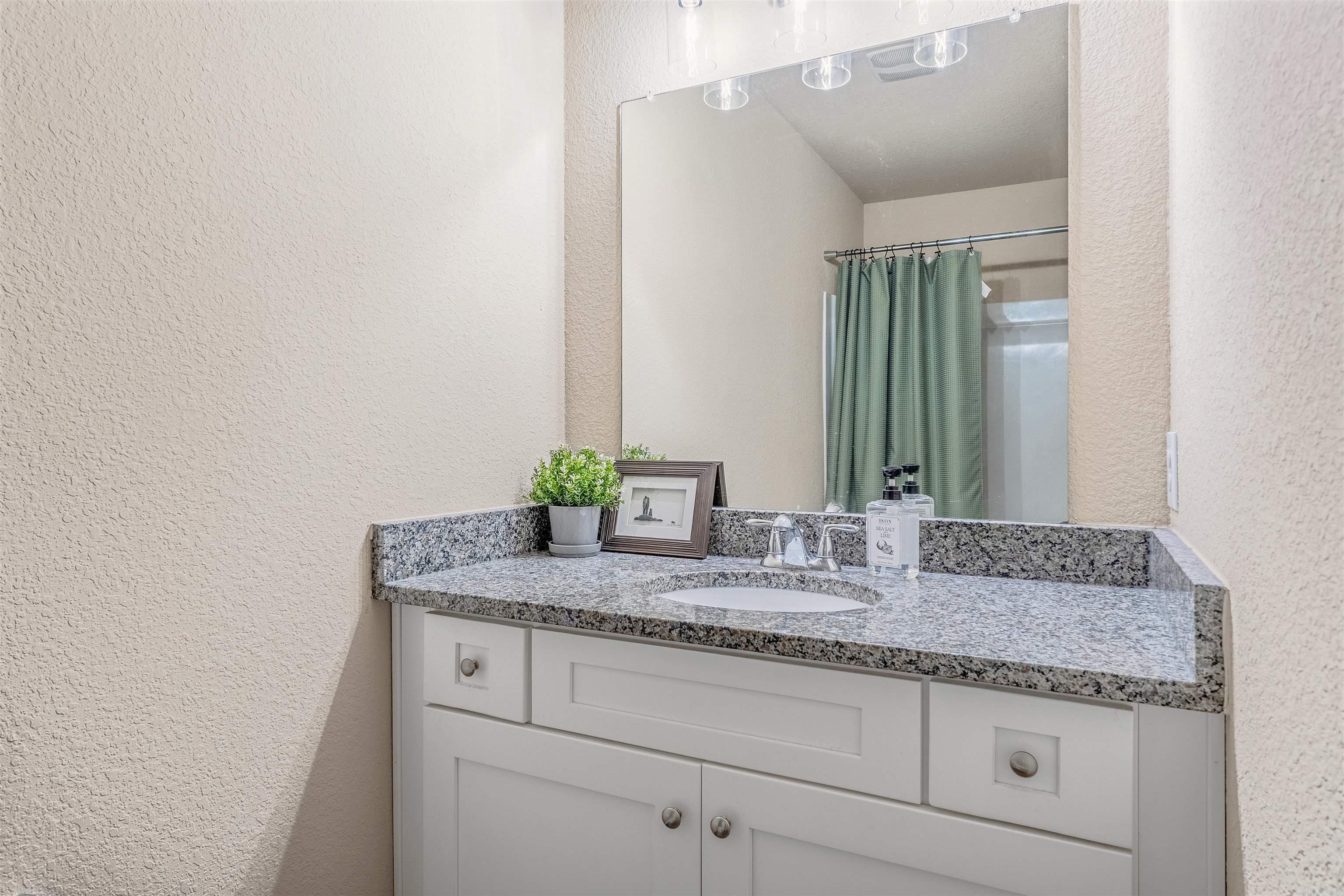 TRAMMEL ESTATES - Residential