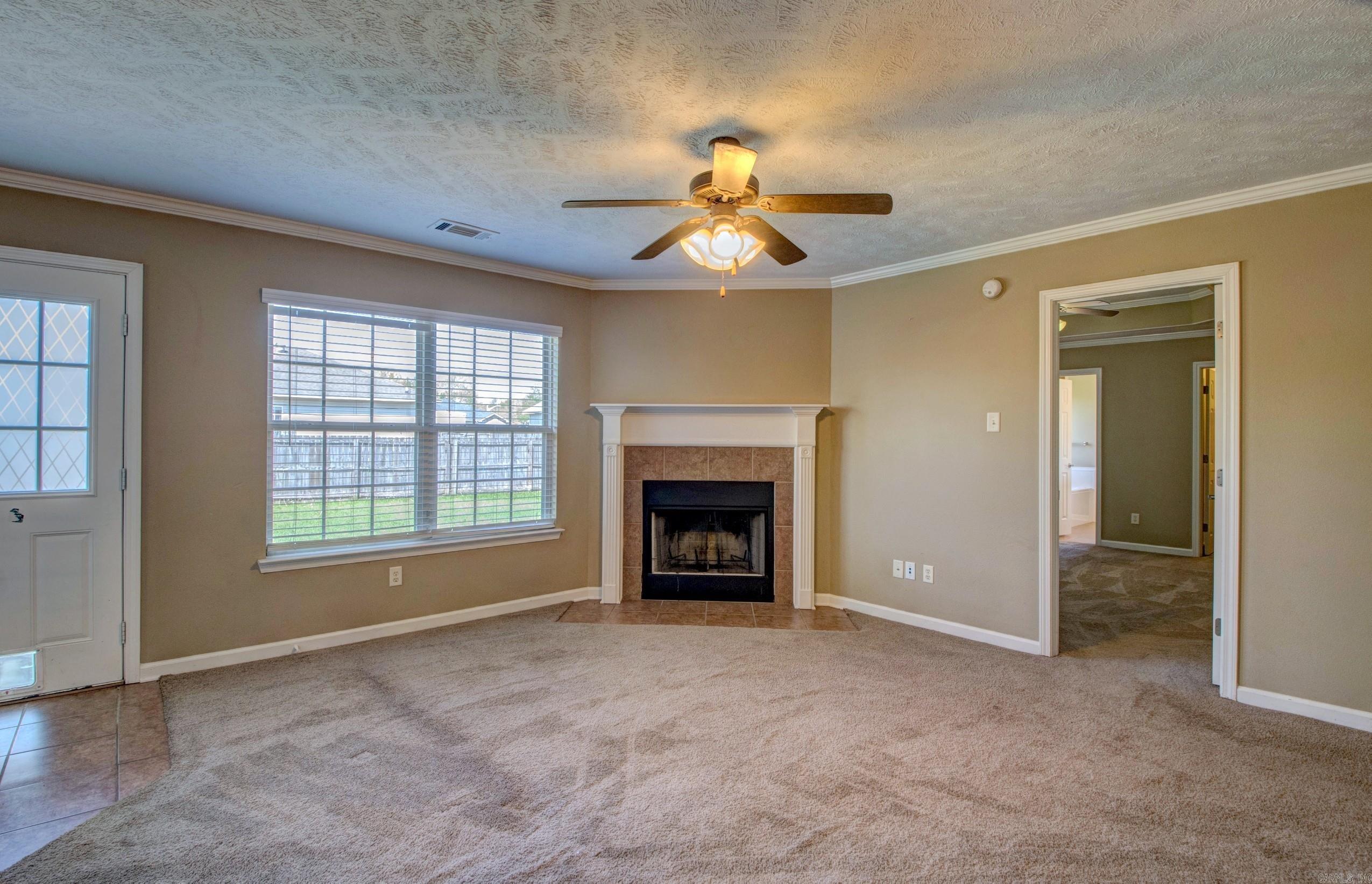 WILLOW LAKE - Residential