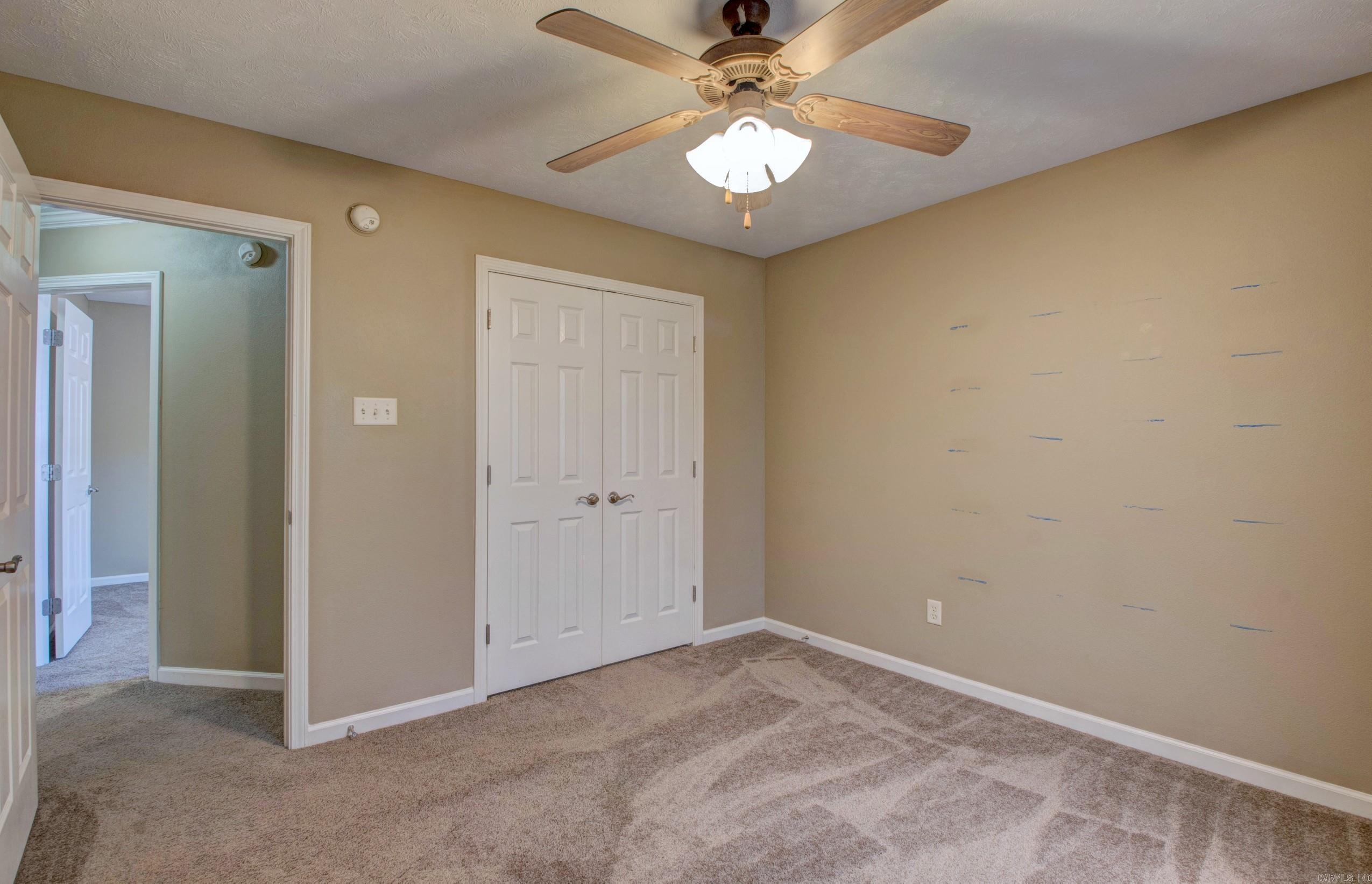 WILLOW LAKE - Residential