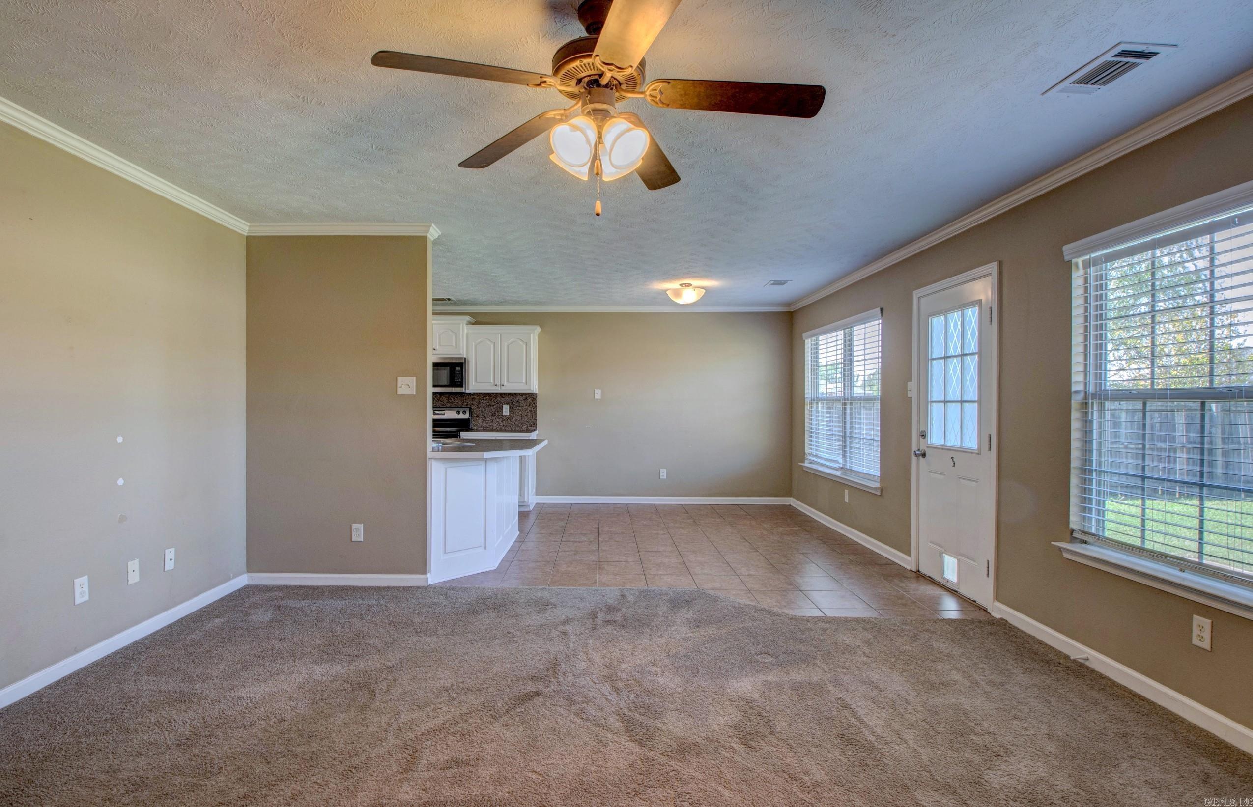 WILLOW LAKE - Residential