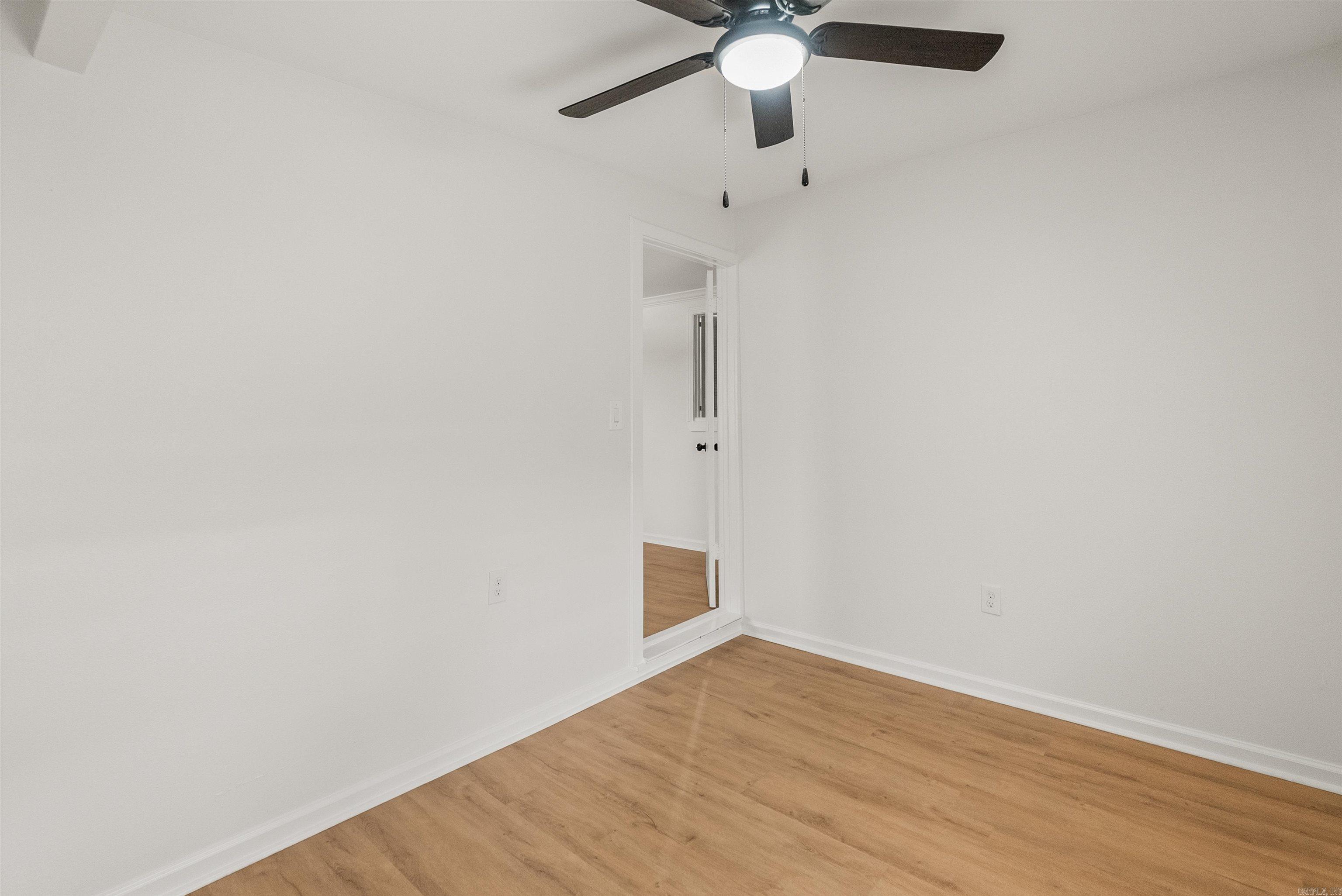 MEADOWCLIFF - Residential