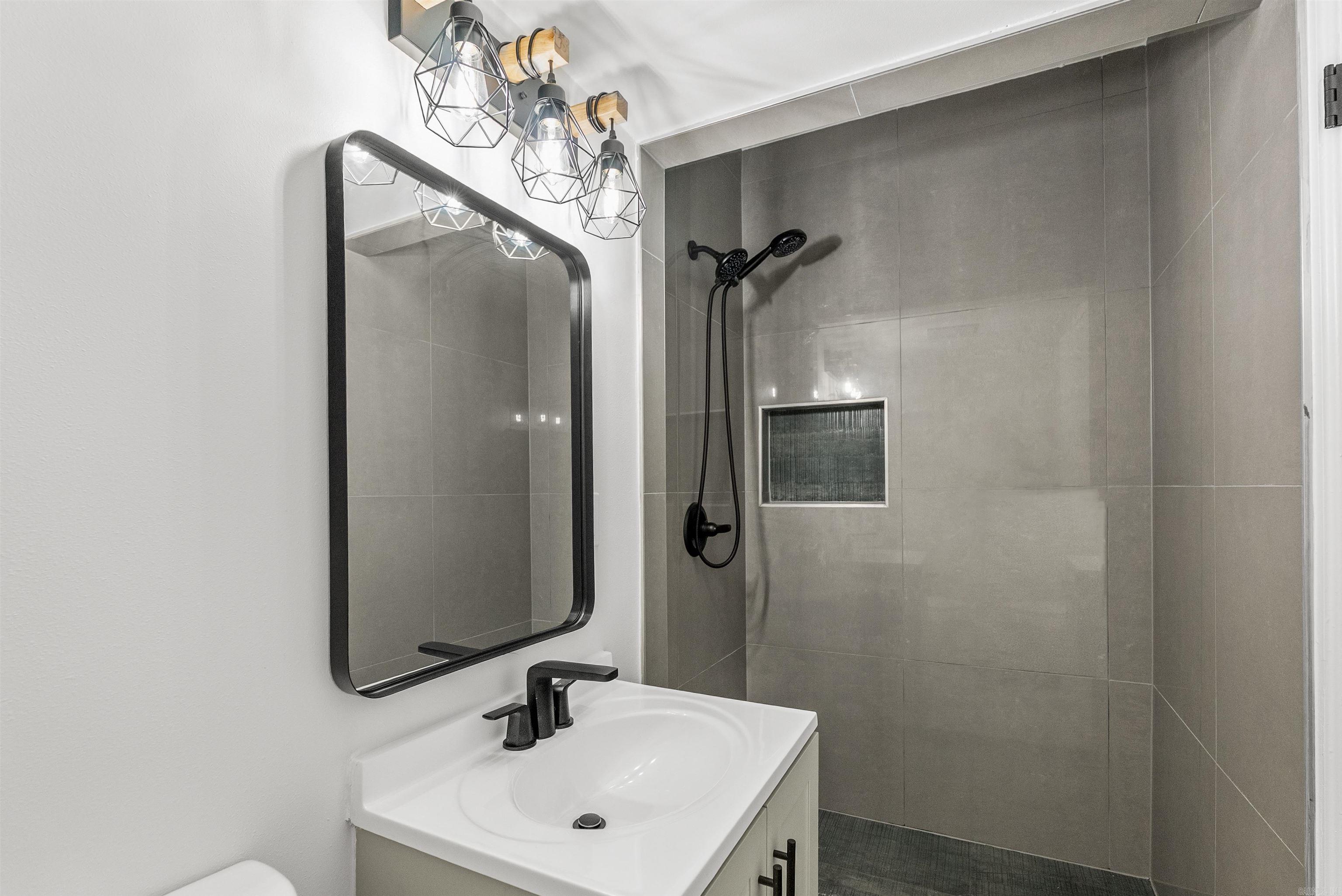 MEADOWCLIFF - Residential