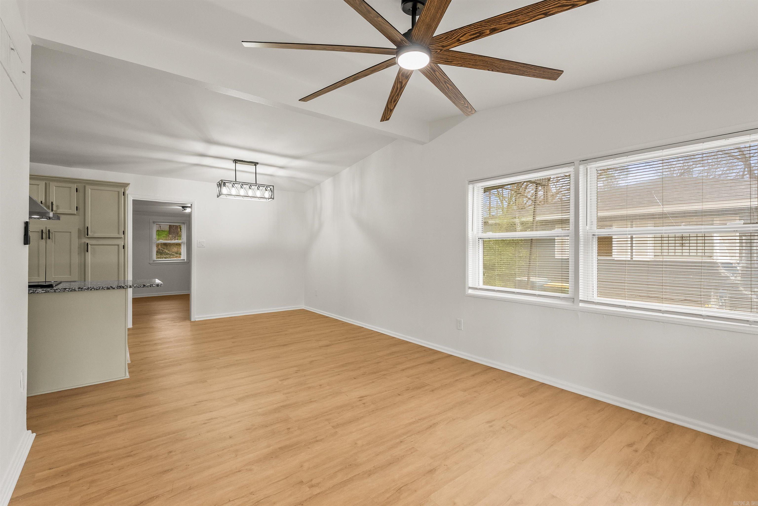 MEADOWCLIFF - Residential